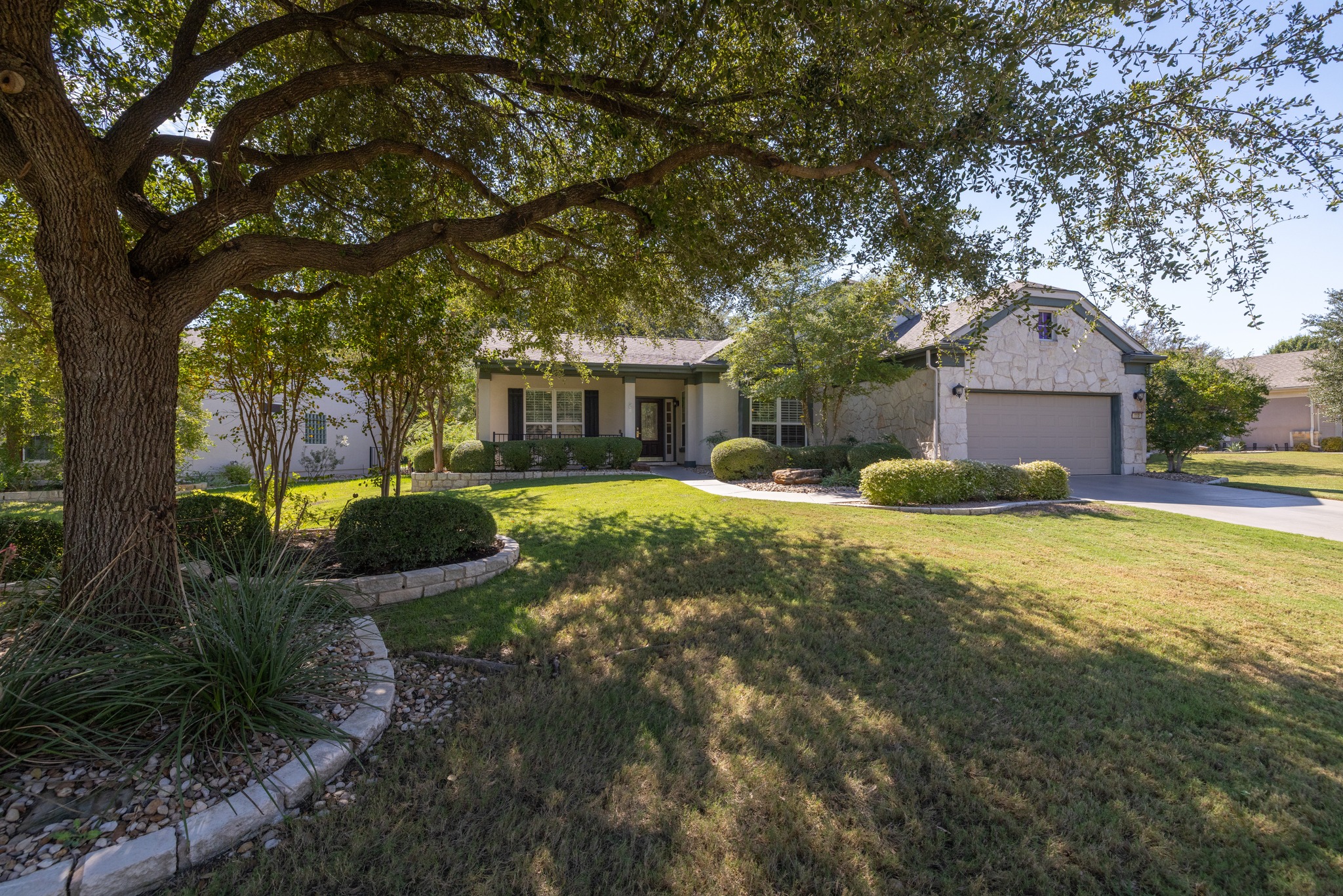 110 Nueces Trl — photo