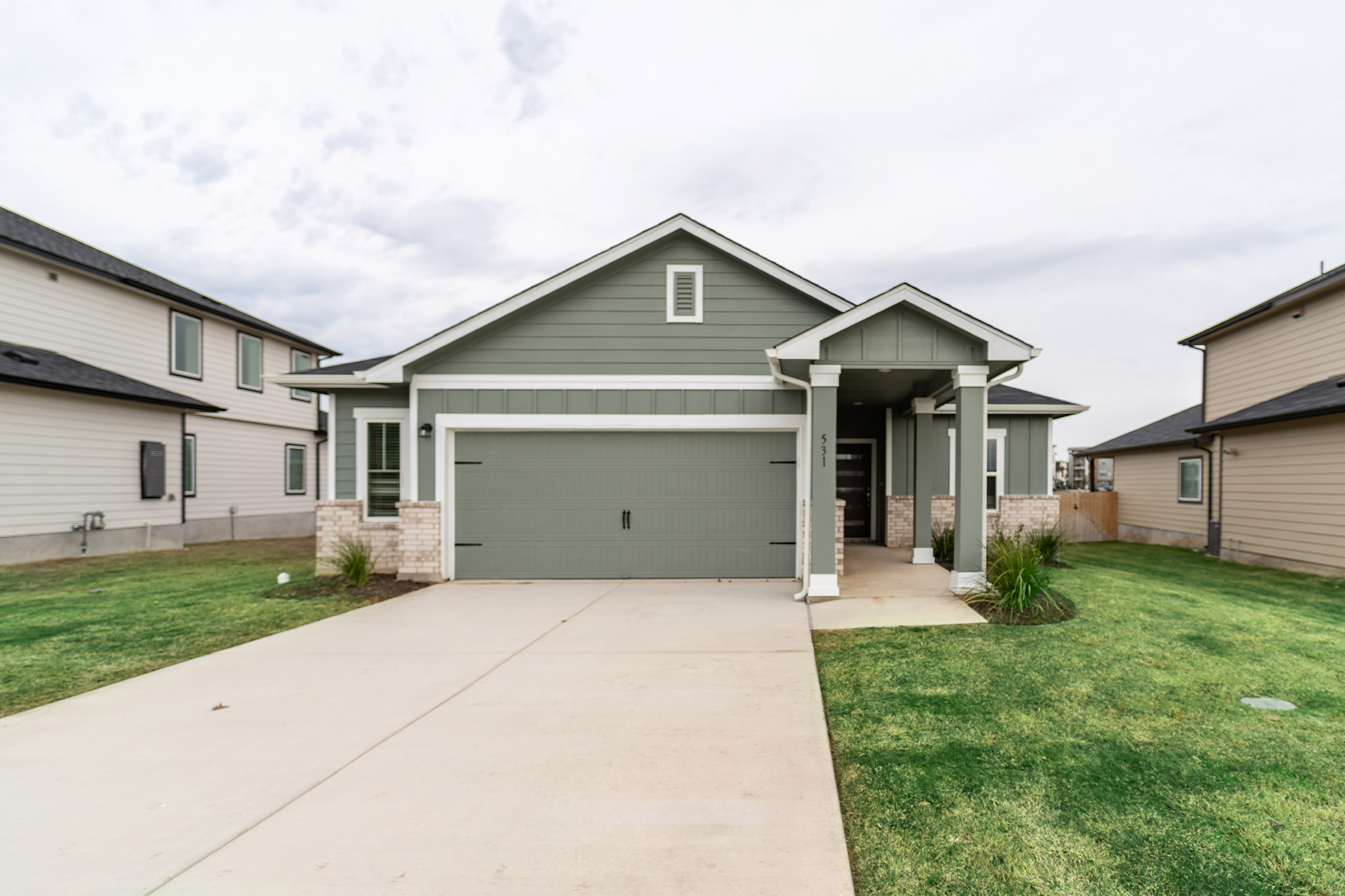 531 Yellowstone Dr — photo