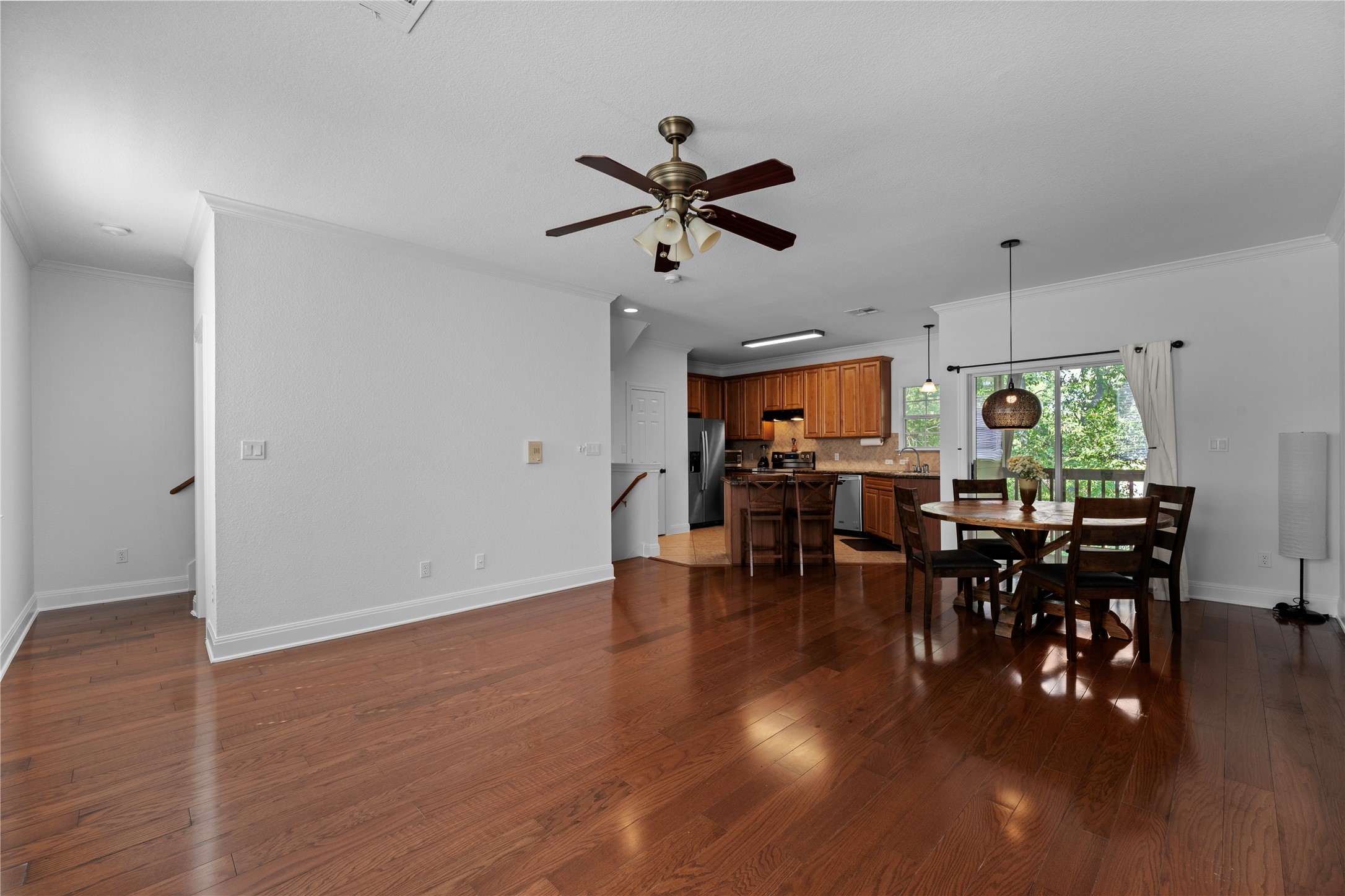 1402 Parker Ln 3 — photo