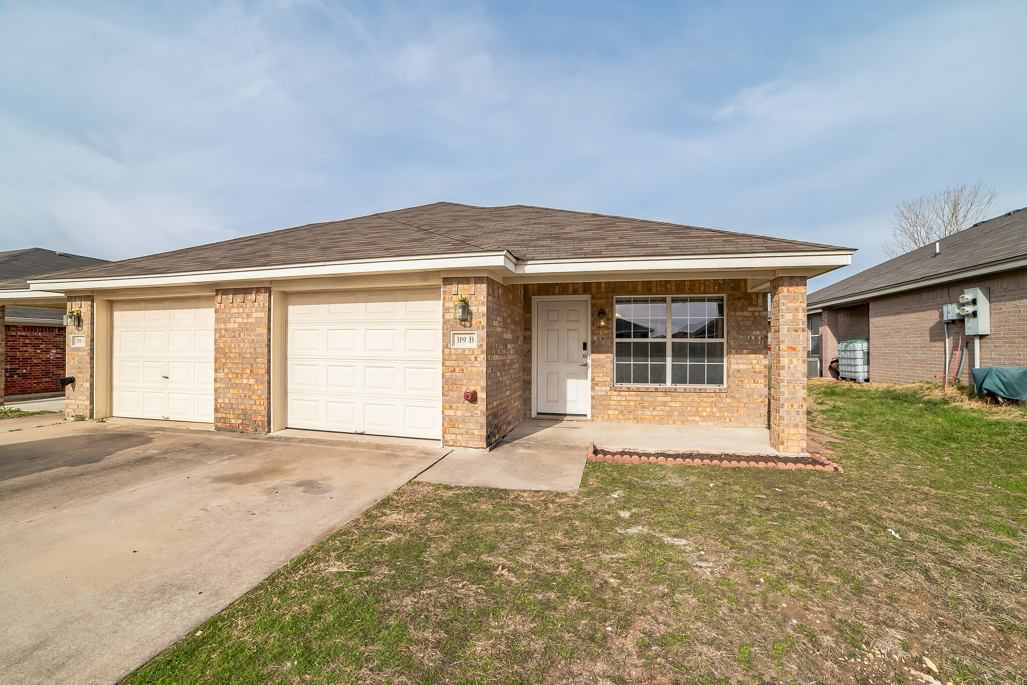 319 Cedar Ridge Dr B — photo