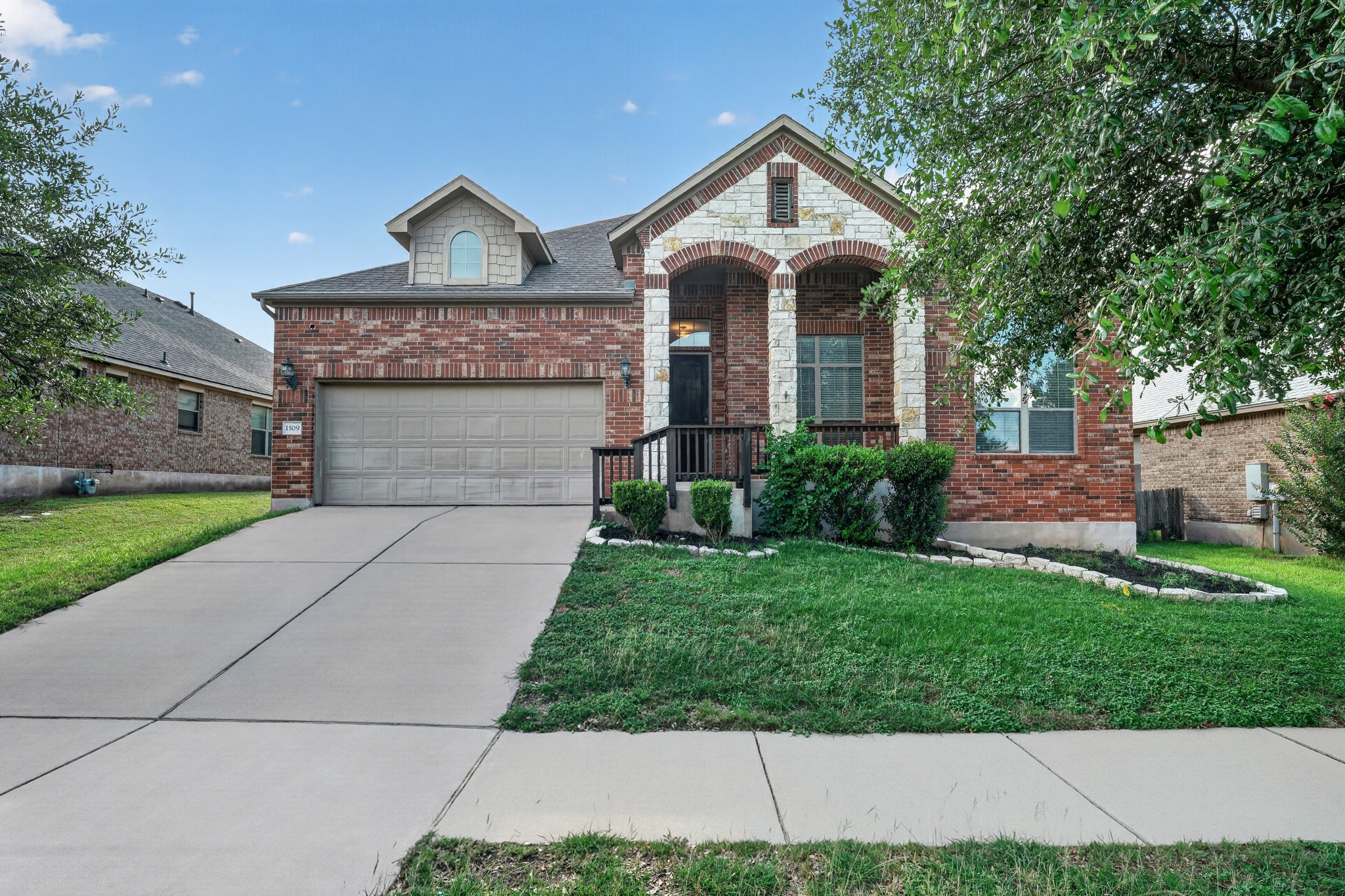 1509 Naranjo Dr — photo