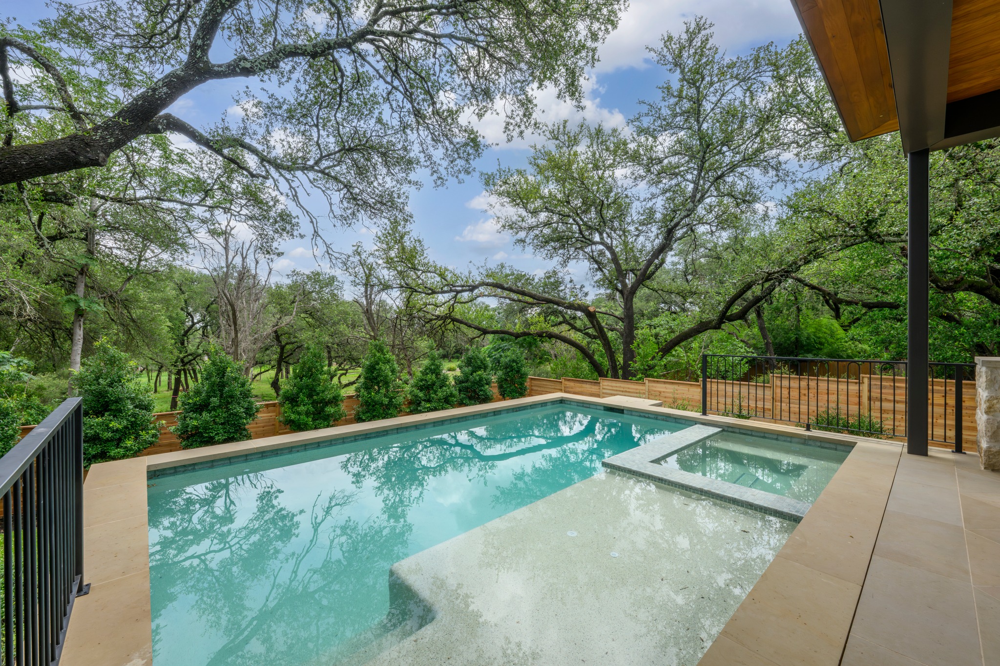 211 Westhaven Dr — photo