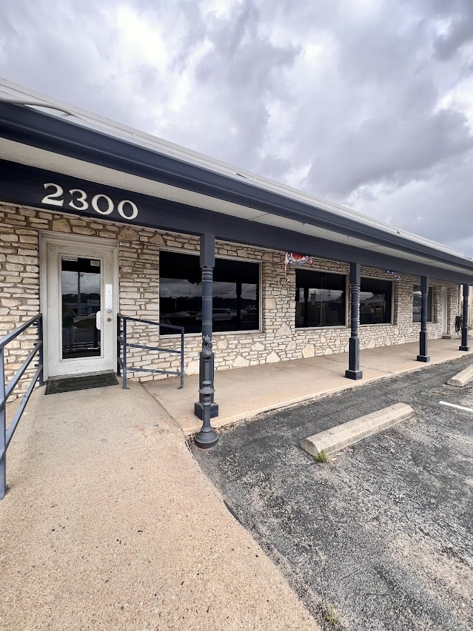 2300 N US Highway 281 Highway — photo