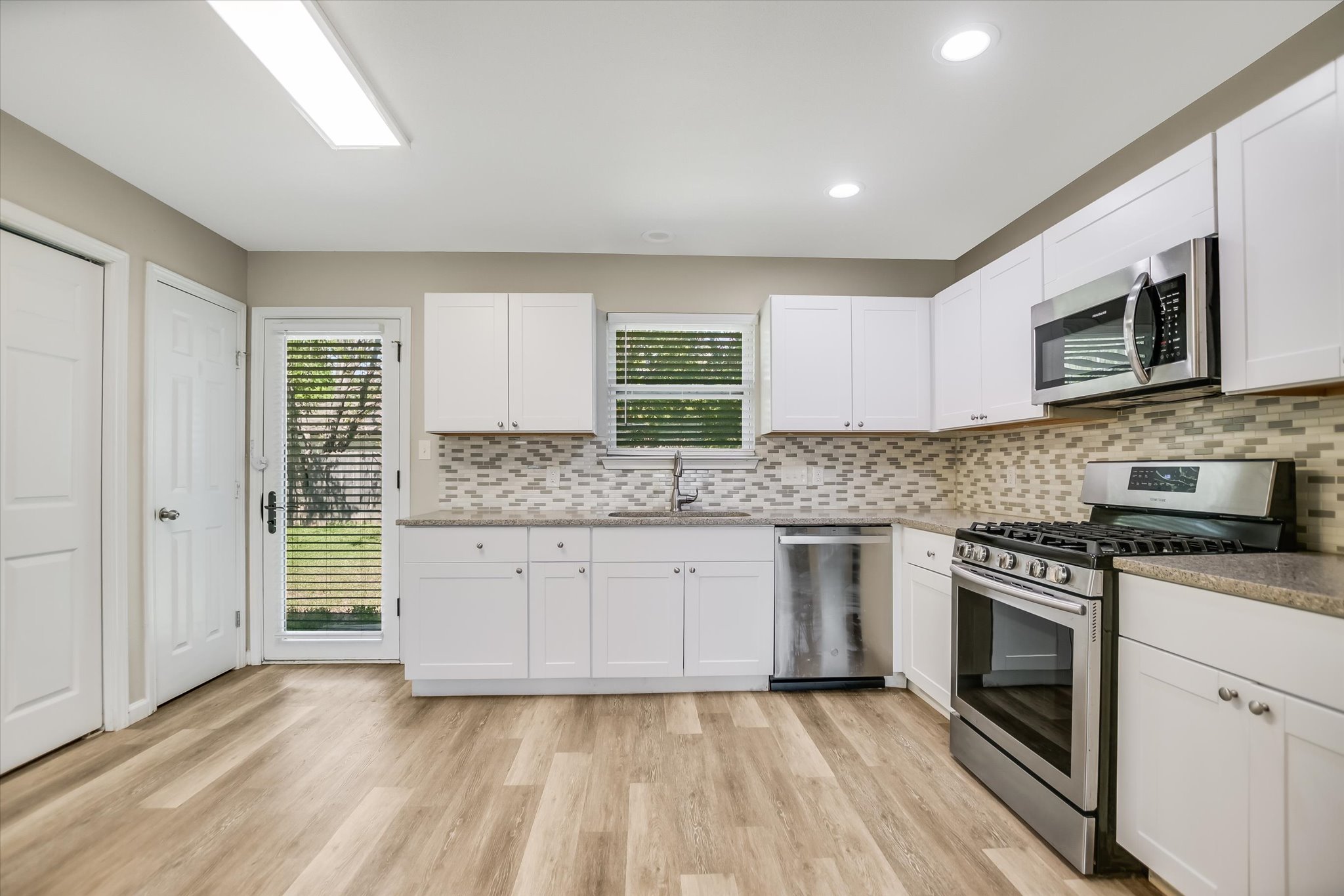 6026 Bluebell Cir — photo