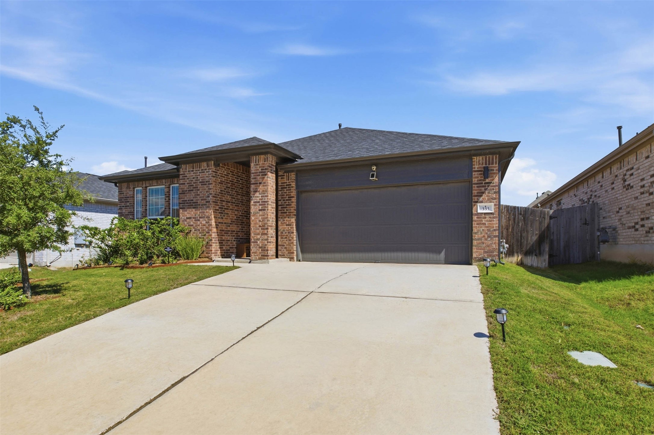 333 Diamondleaf Drive, Buda, TX 78610 — photo 2
