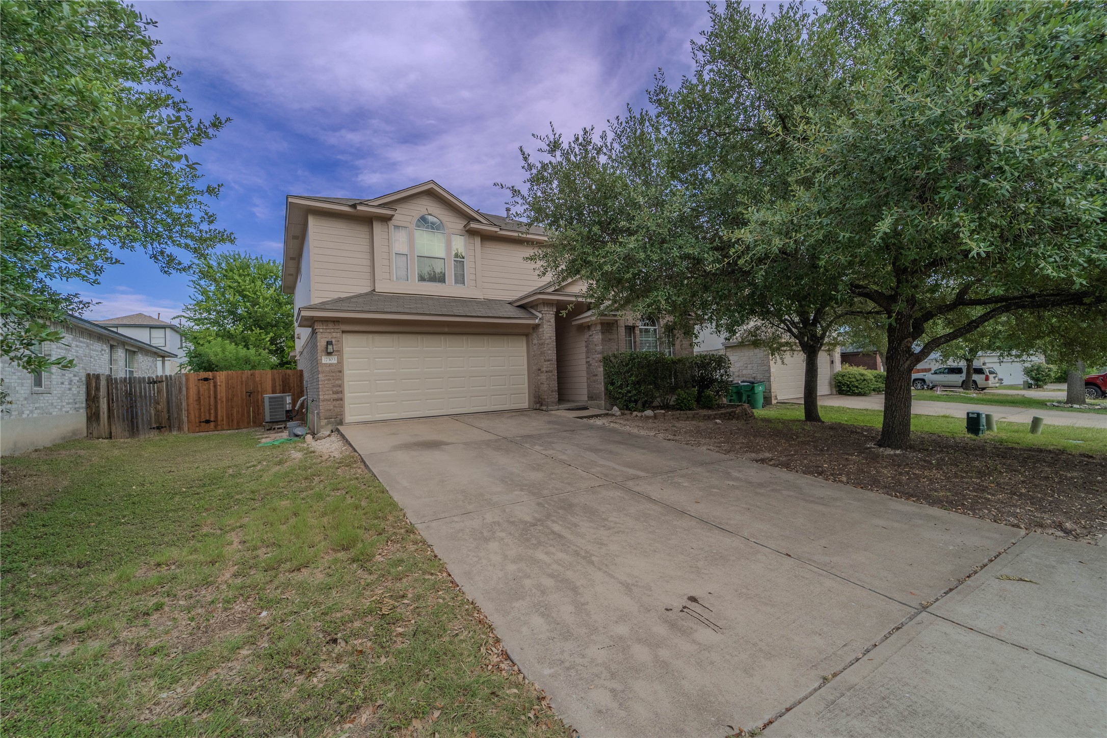 17303 Orwell Ln — photo