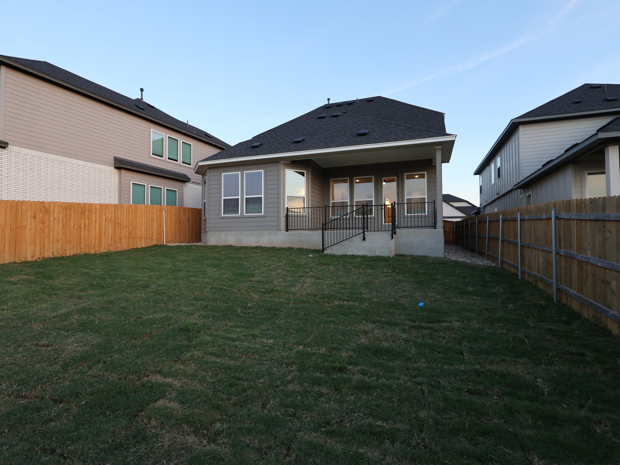 2129 Spokane Drive, Leander, TX 78641 — photo 2
