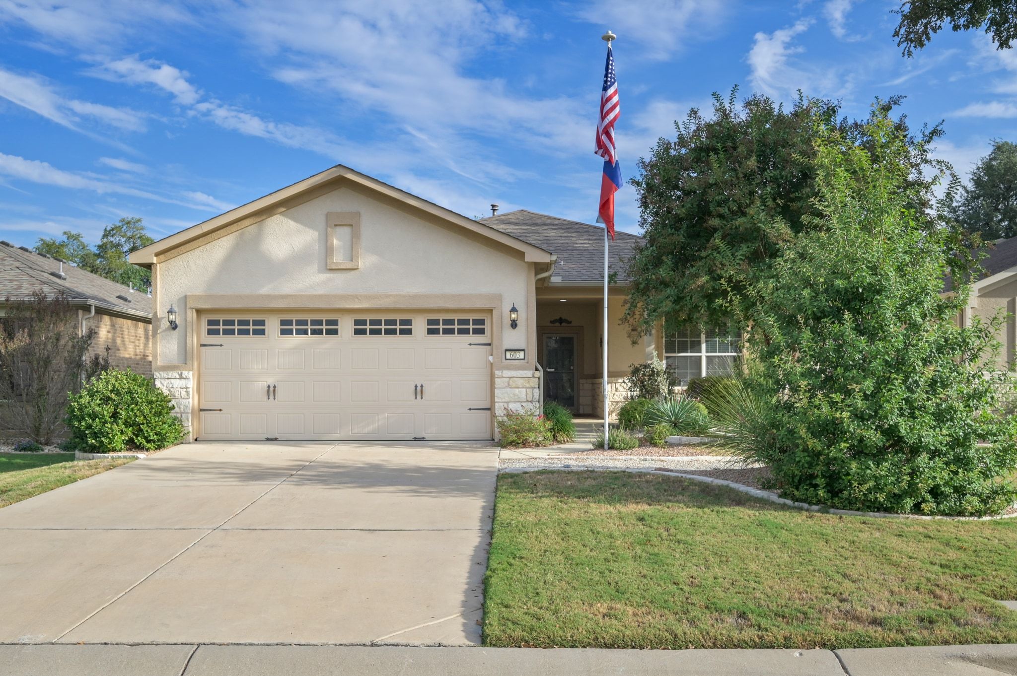 603 Martin Creek Ln — photo