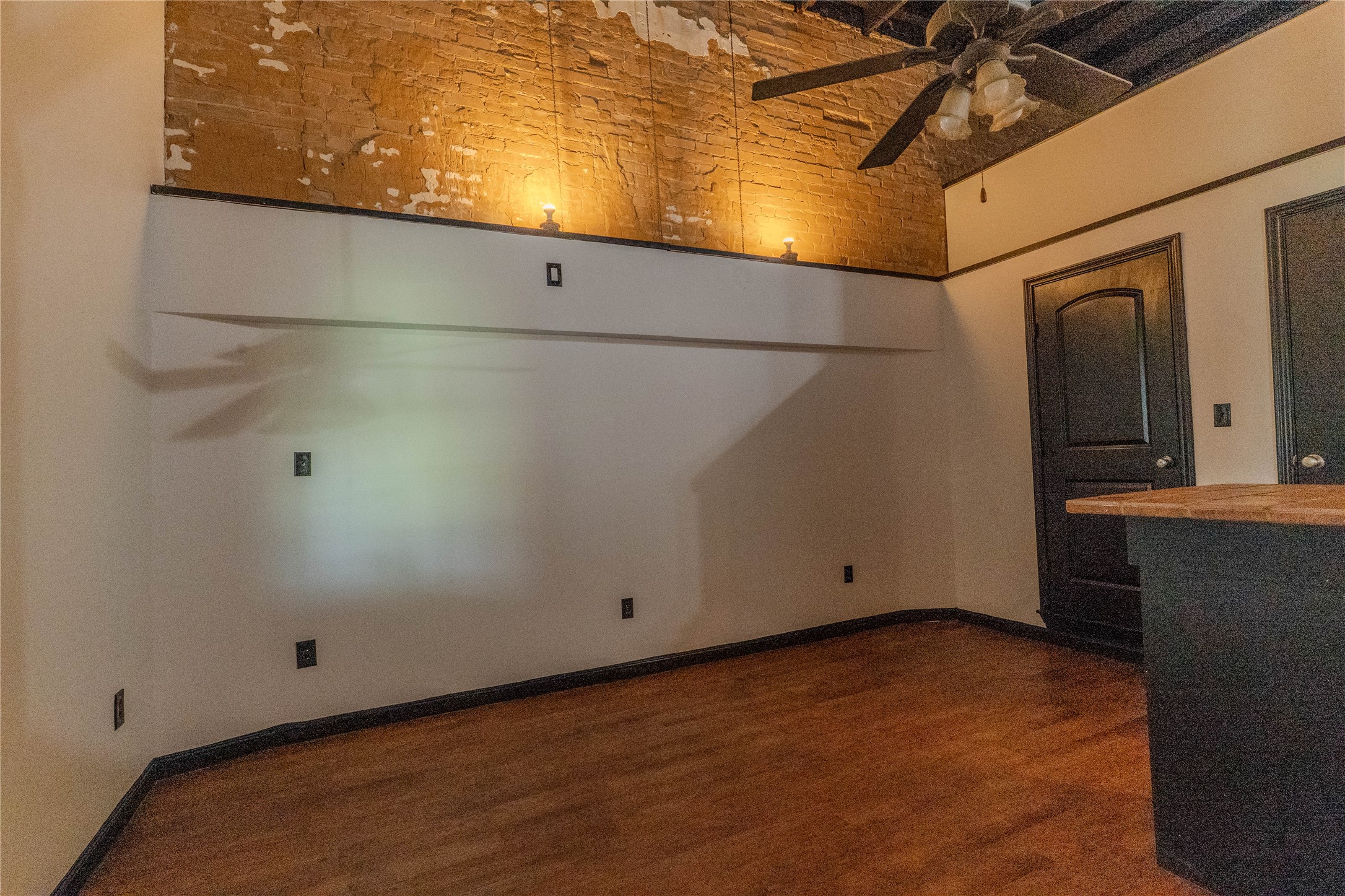 108 E Clark Street, Bartlett, TX 76511 — photo 2