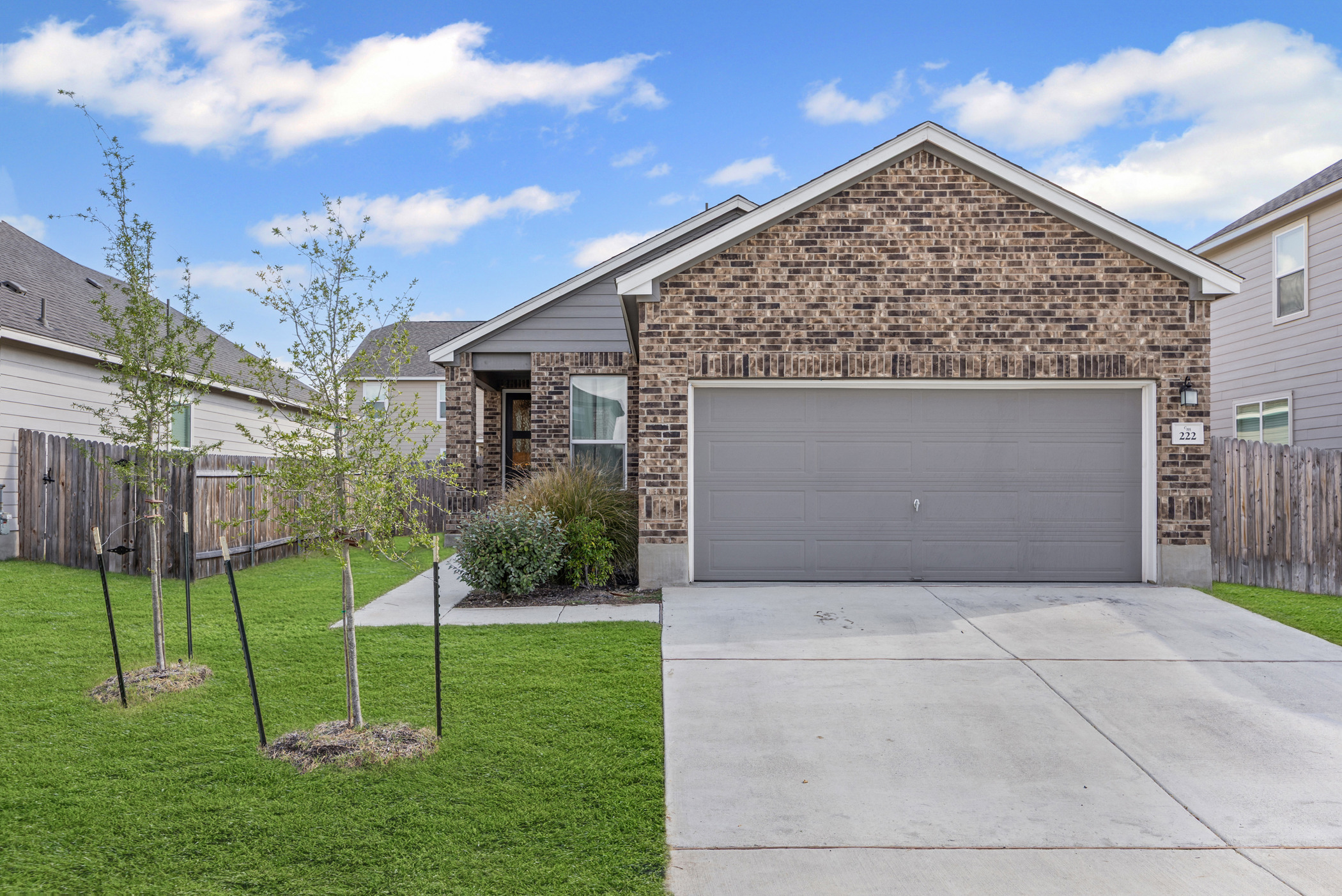 222 Summit Dr — photo