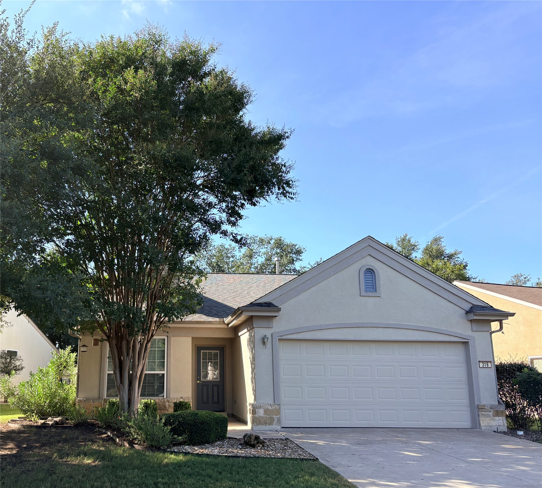 318 Crockett Loop — photo