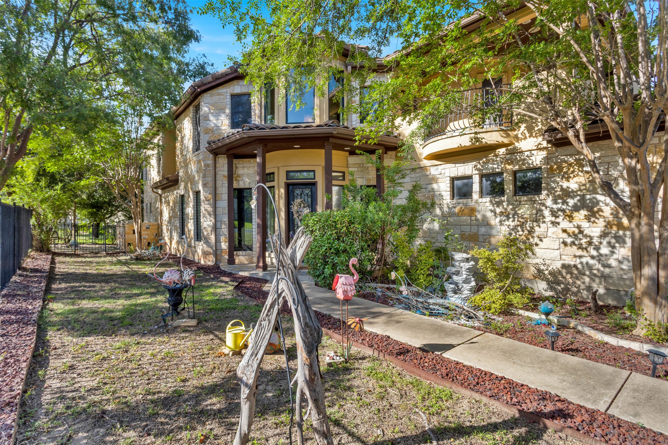 1 Treehaven Ln — photo