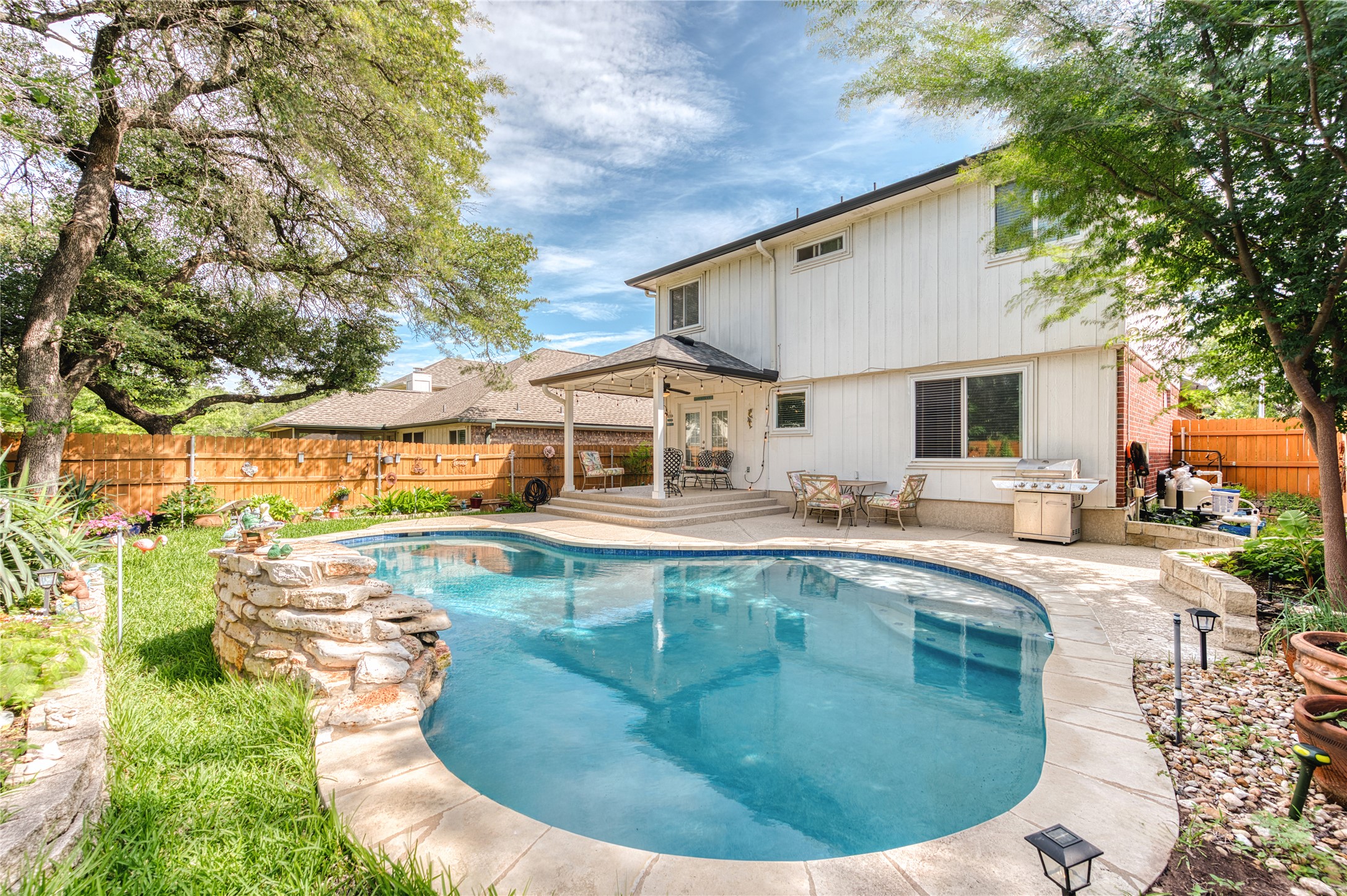 8325 Osborne Dr — photo