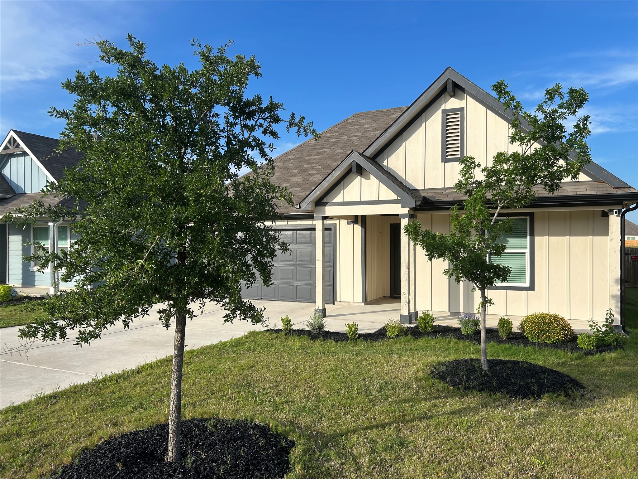 111 Sweetwater Creek Ln — photo