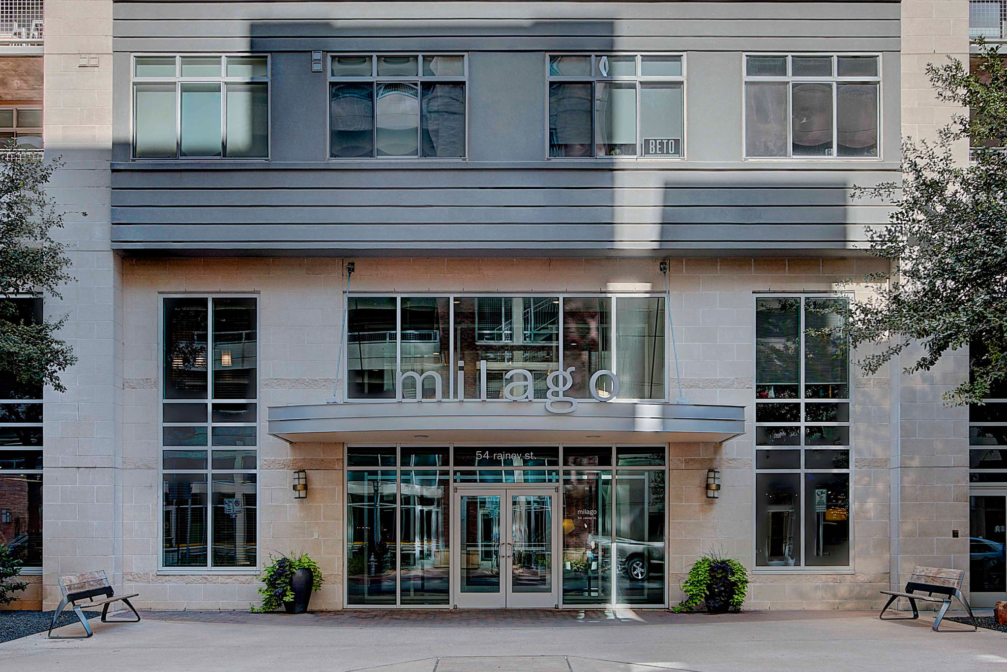 54 Rainey St Unit 410 — photo