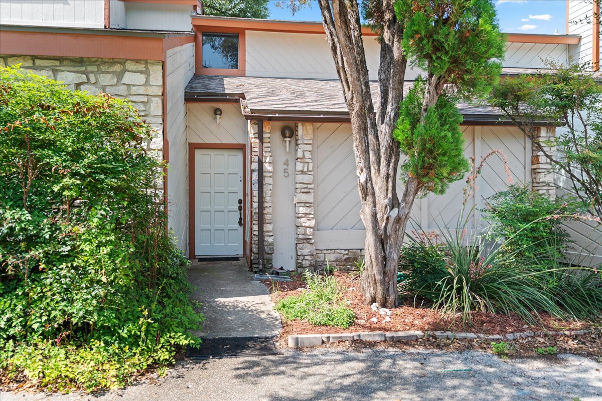 45 Cypress Fairway Vlg — photo