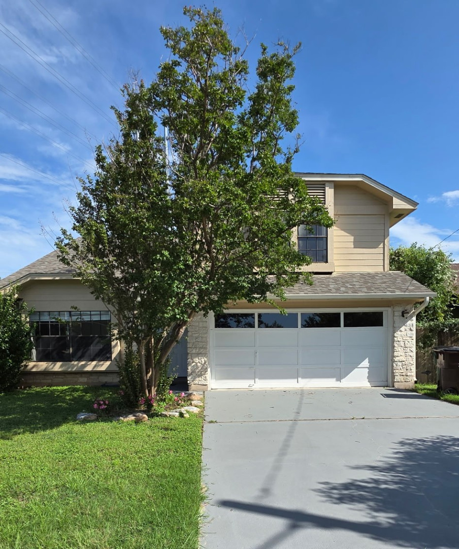 1701 Hunters Trl — photo
