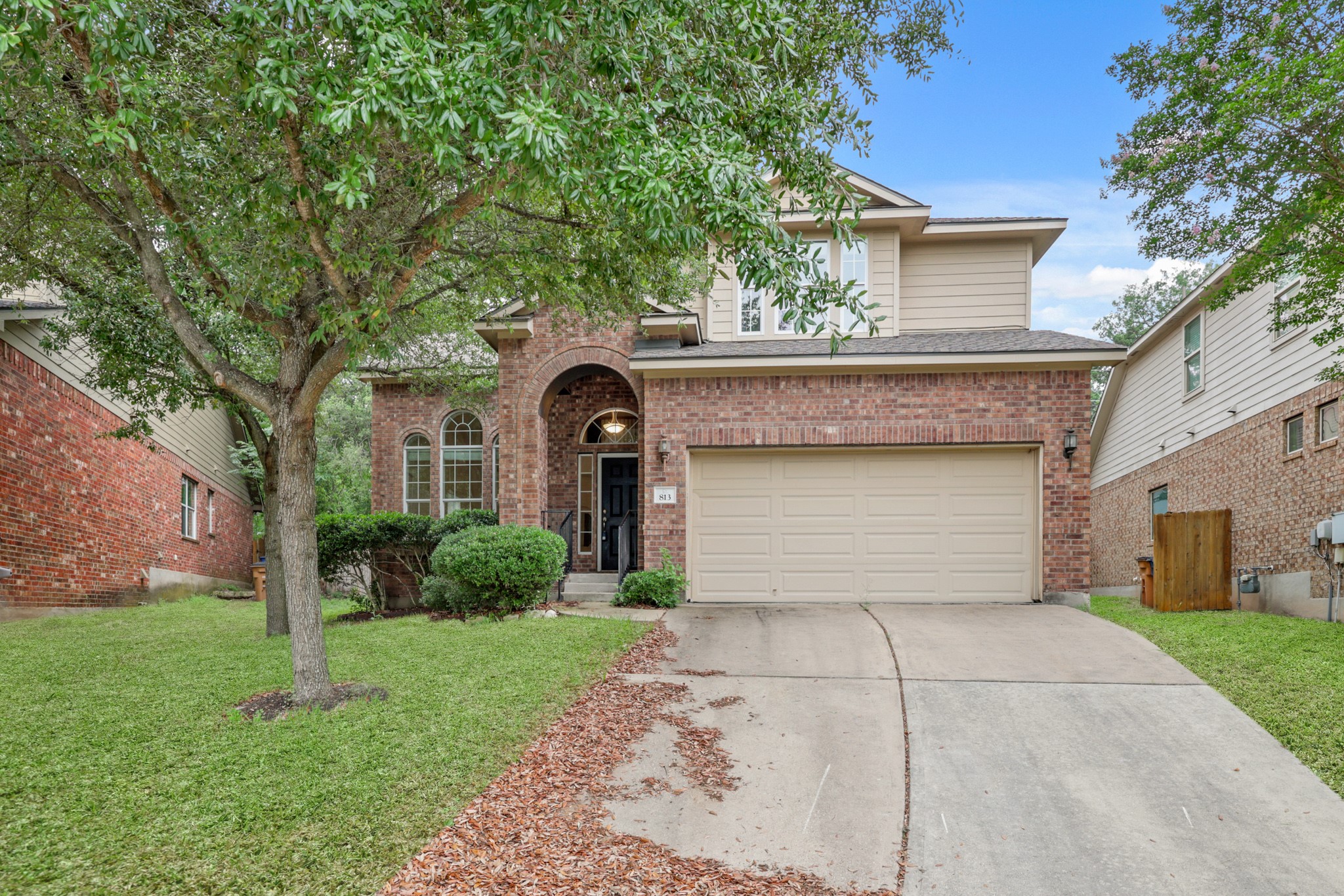 813 Kevin Taylor Dr — photo
