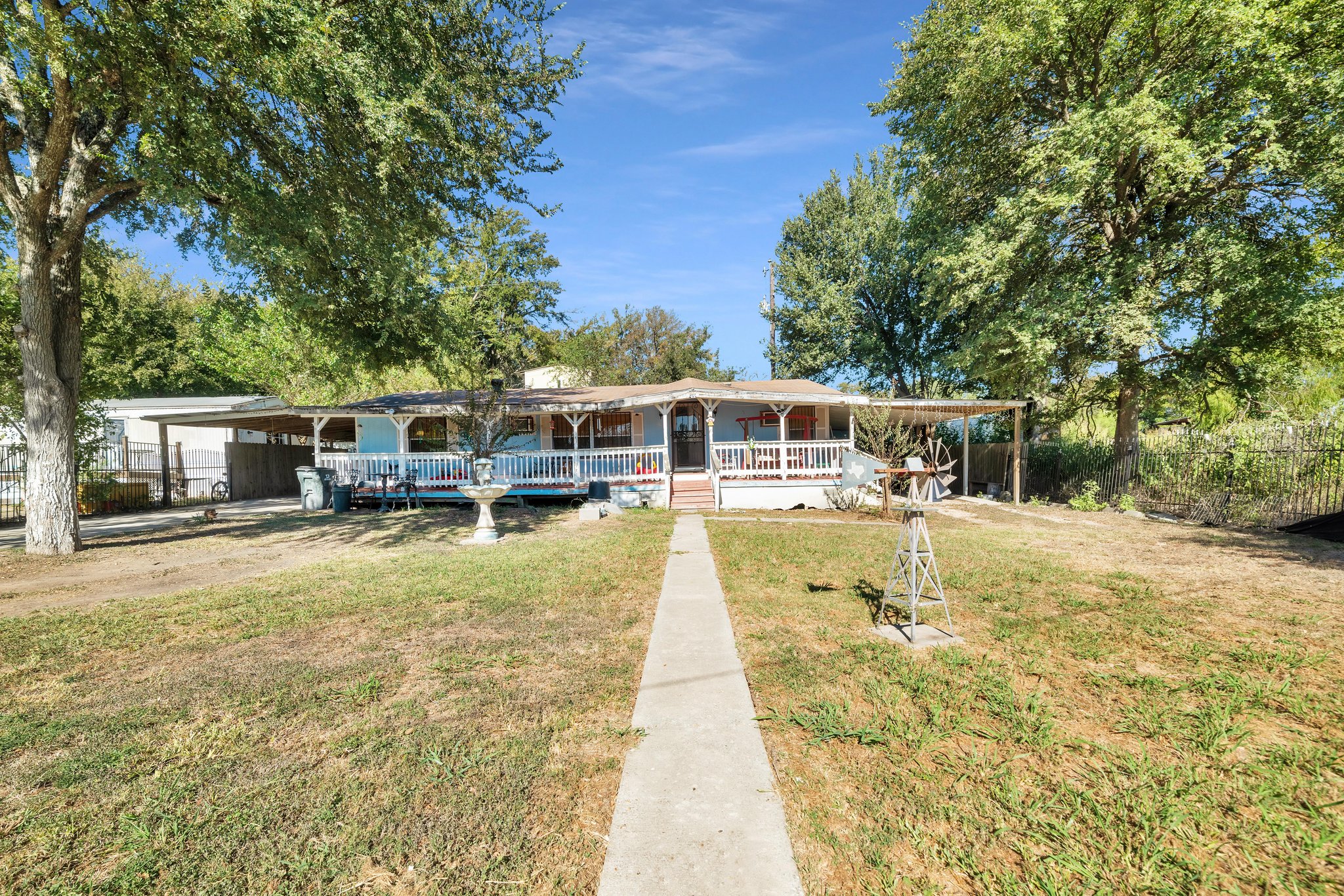 206 Circle Dr — photo