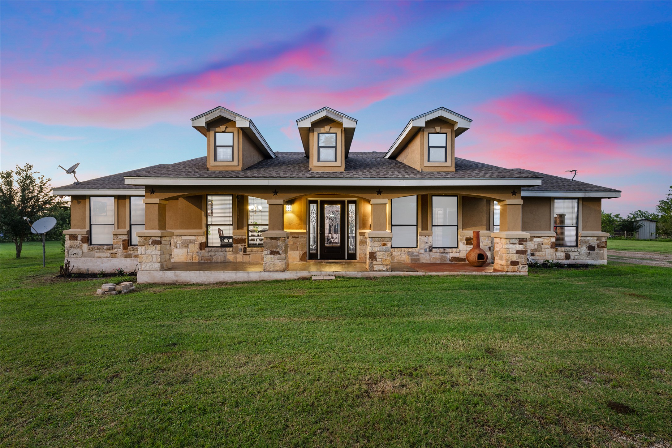 108 Whispering Pines Dr — photo