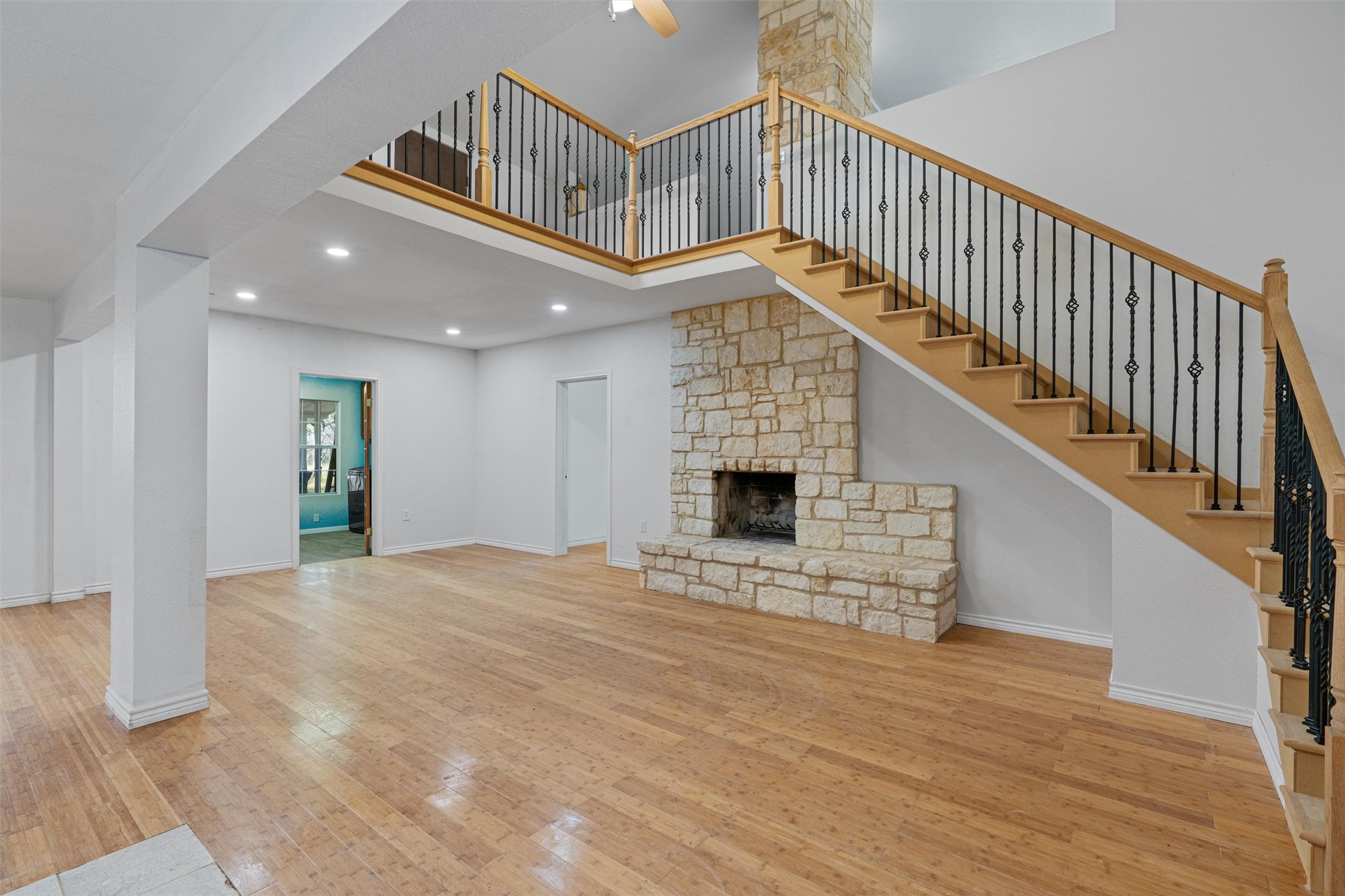 601 Deertrail Dr — photo