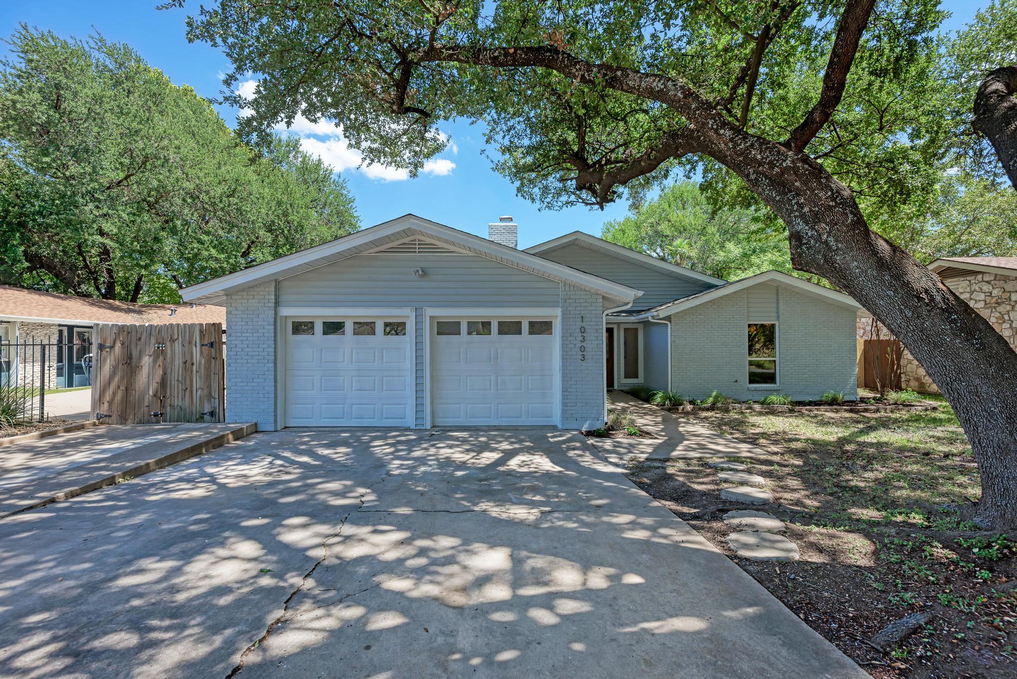 10303 Leaning Willow Dr — photo