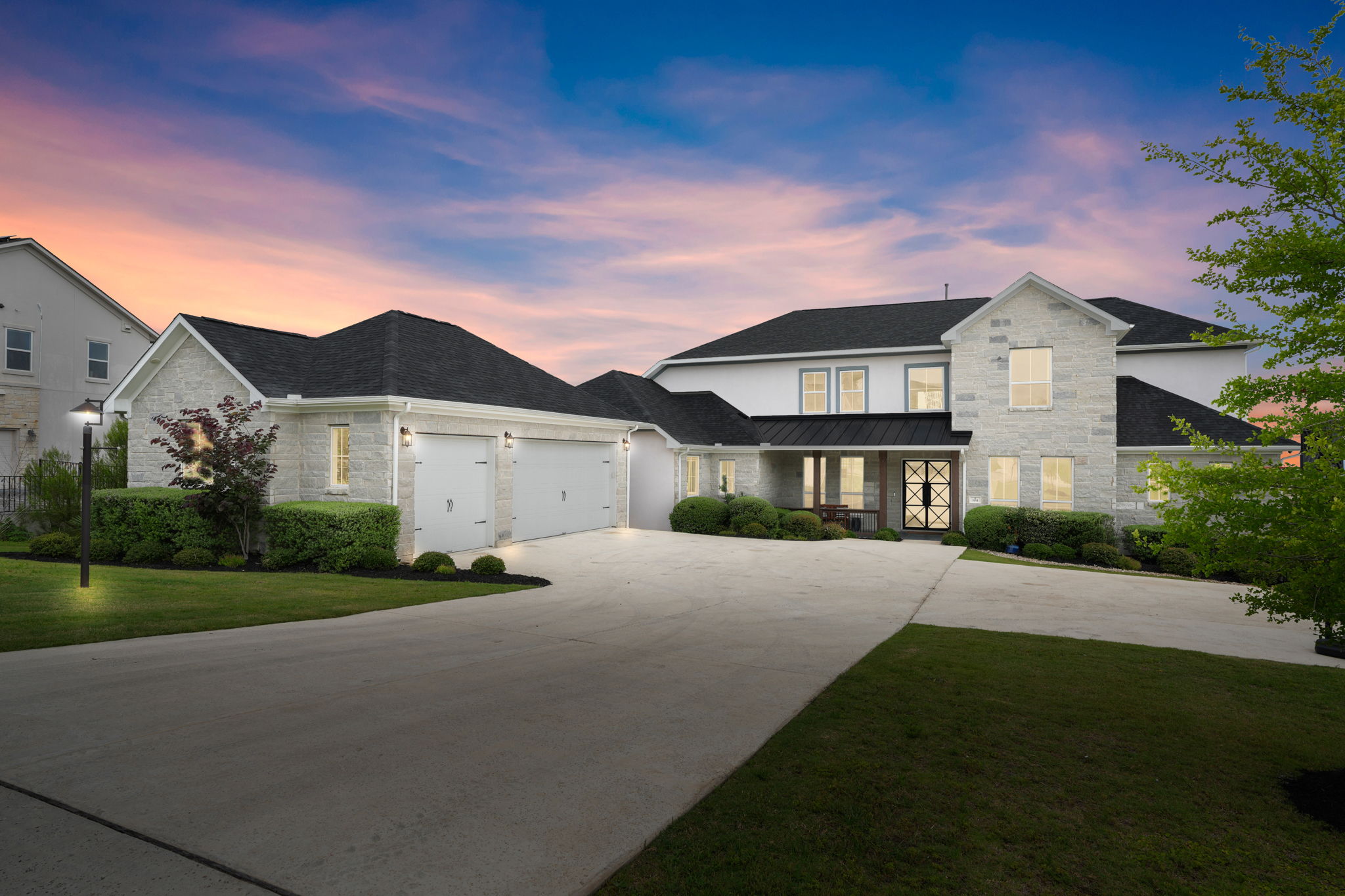 104 Lodestone CV — photo
