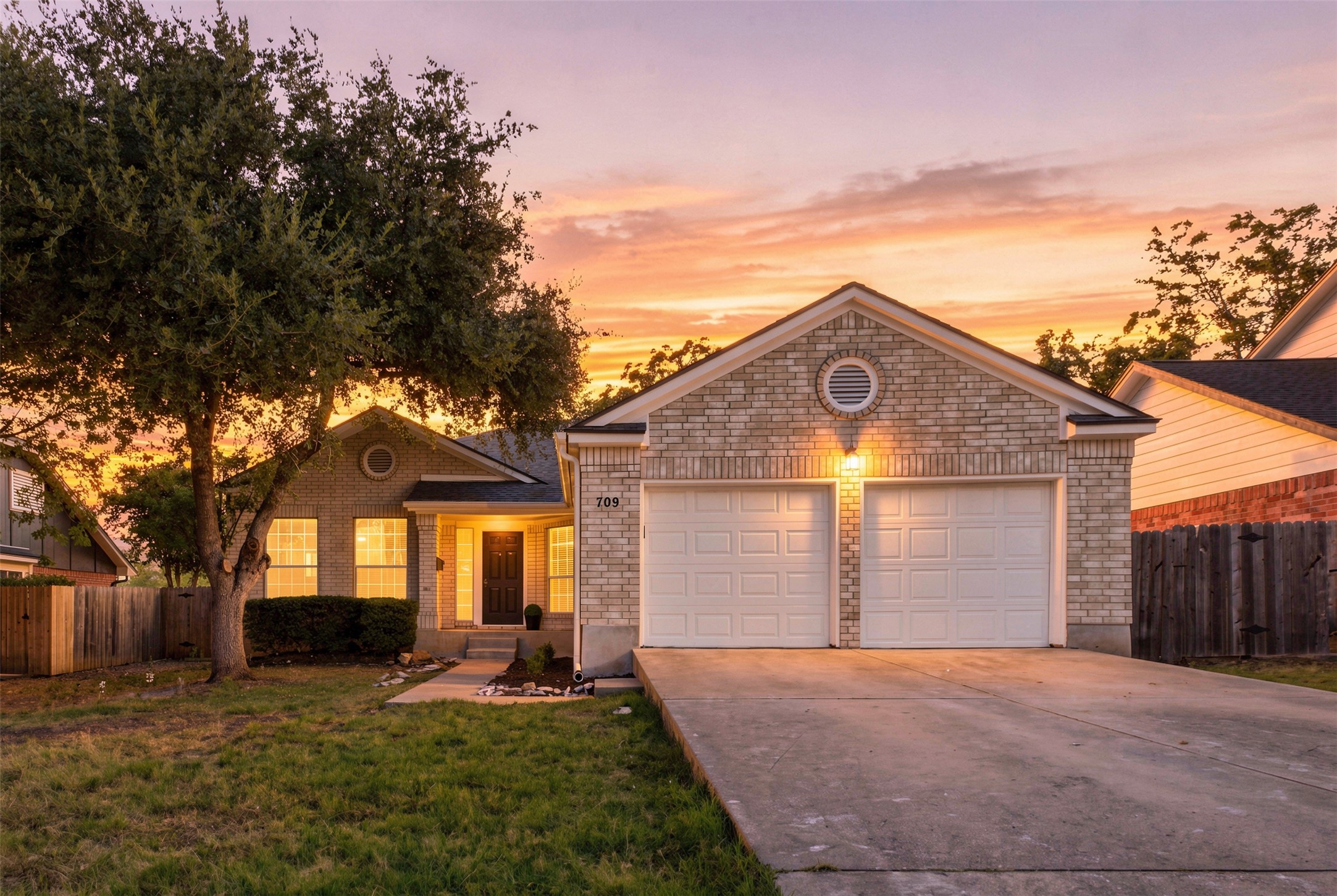 709 Elder Way — photo