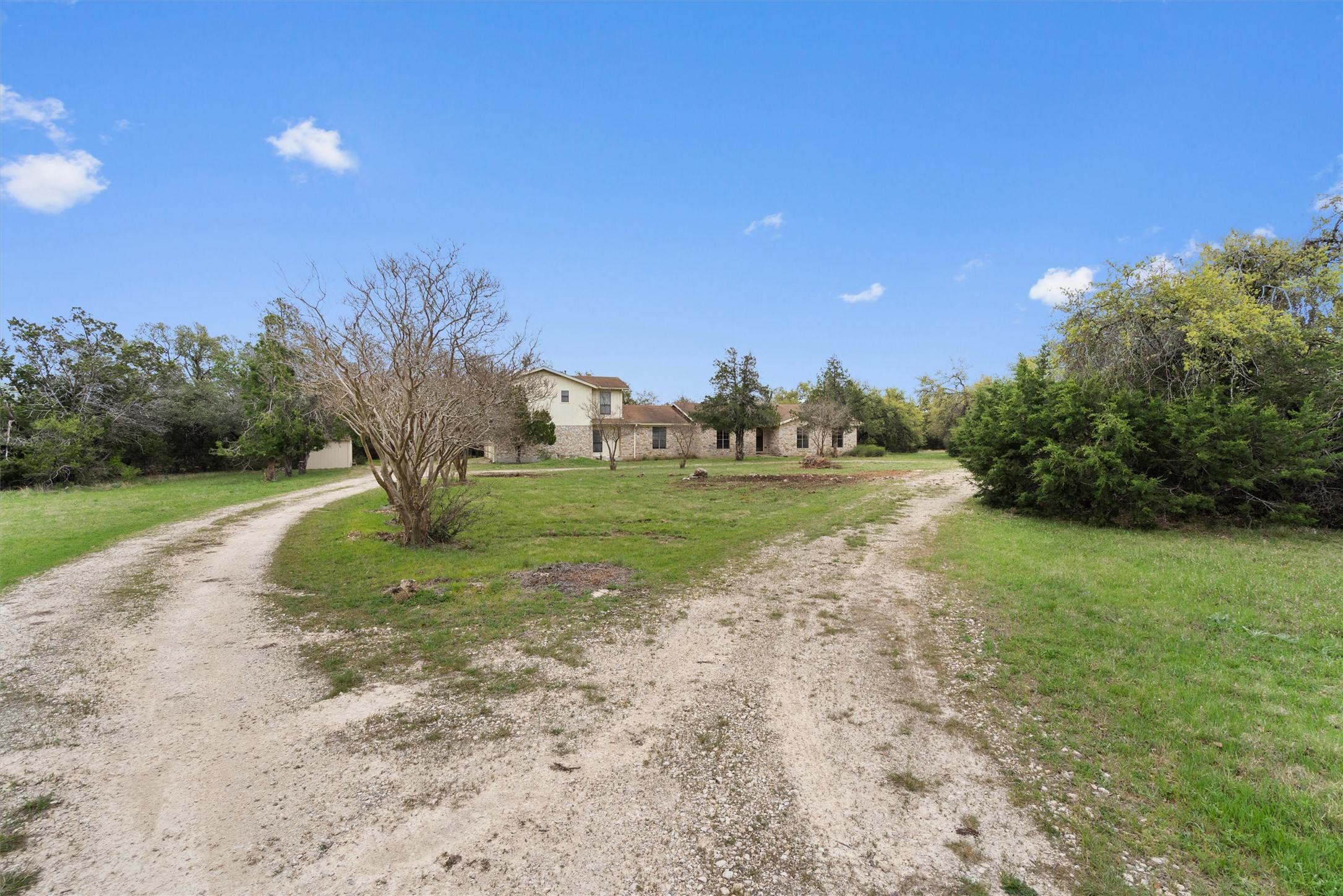 422 Patricia Road, Georgetown, TX 78628 — photo 2