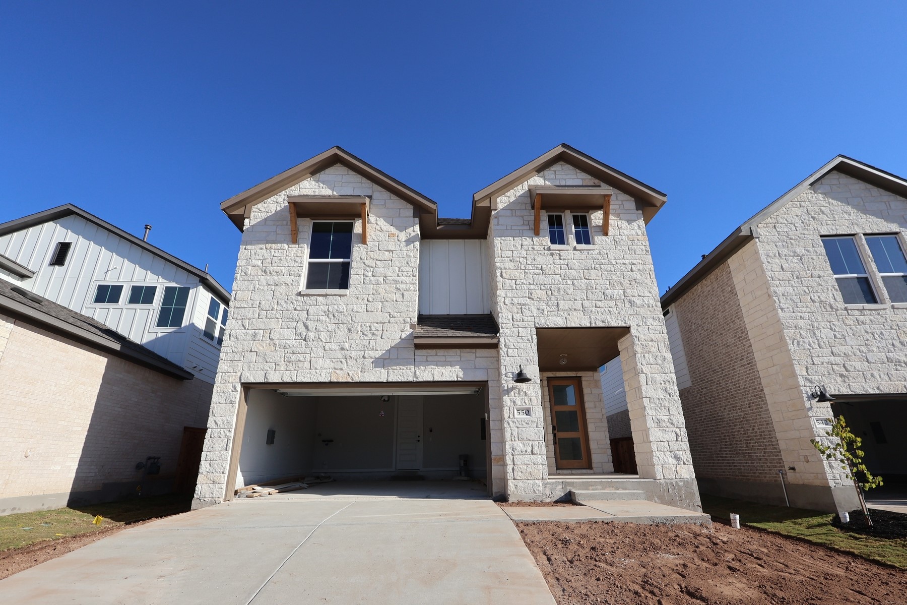550 Darley Oak Drive — photo