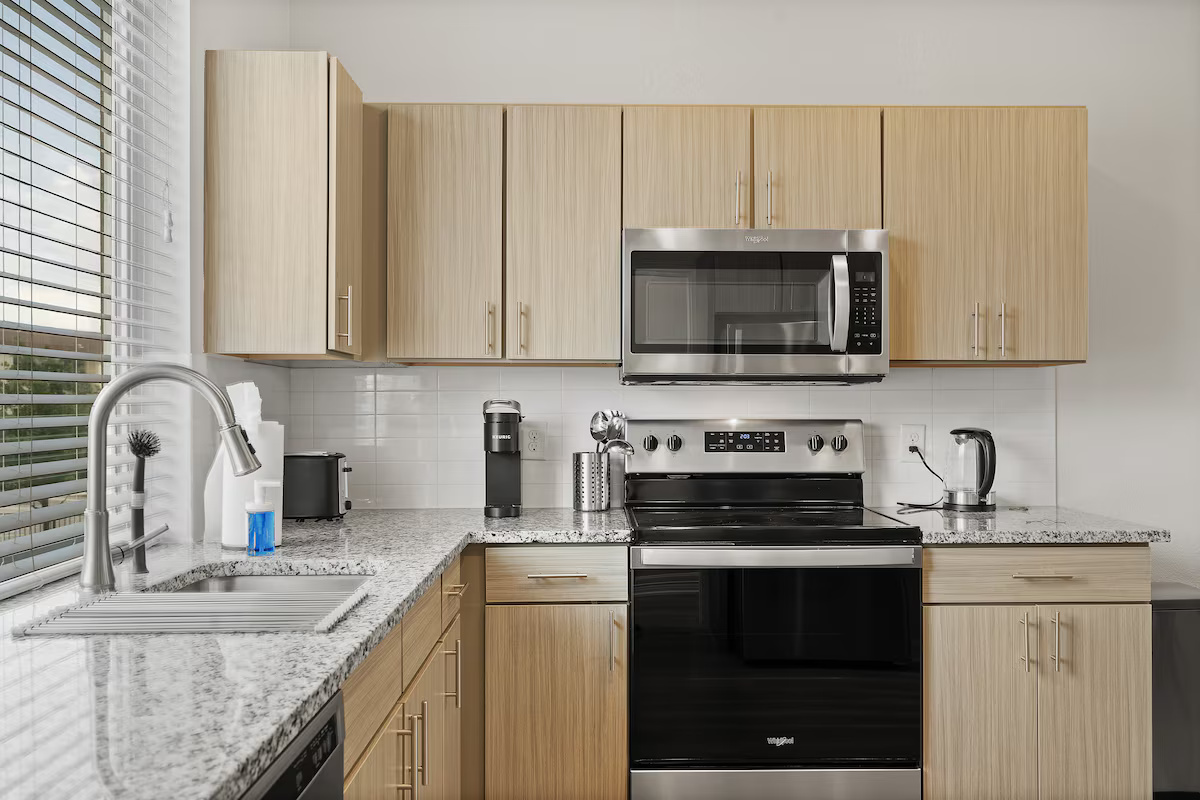 1201 W Whitestone Blvd G-206 — photo