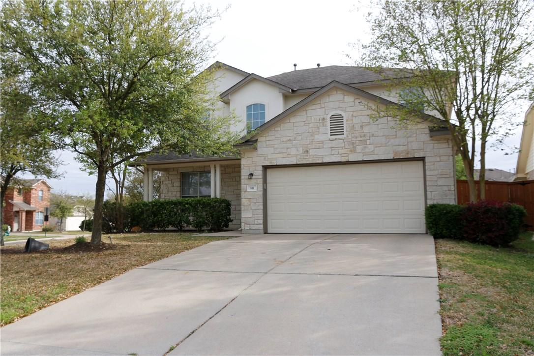 811 Broken Trace Ct — photo