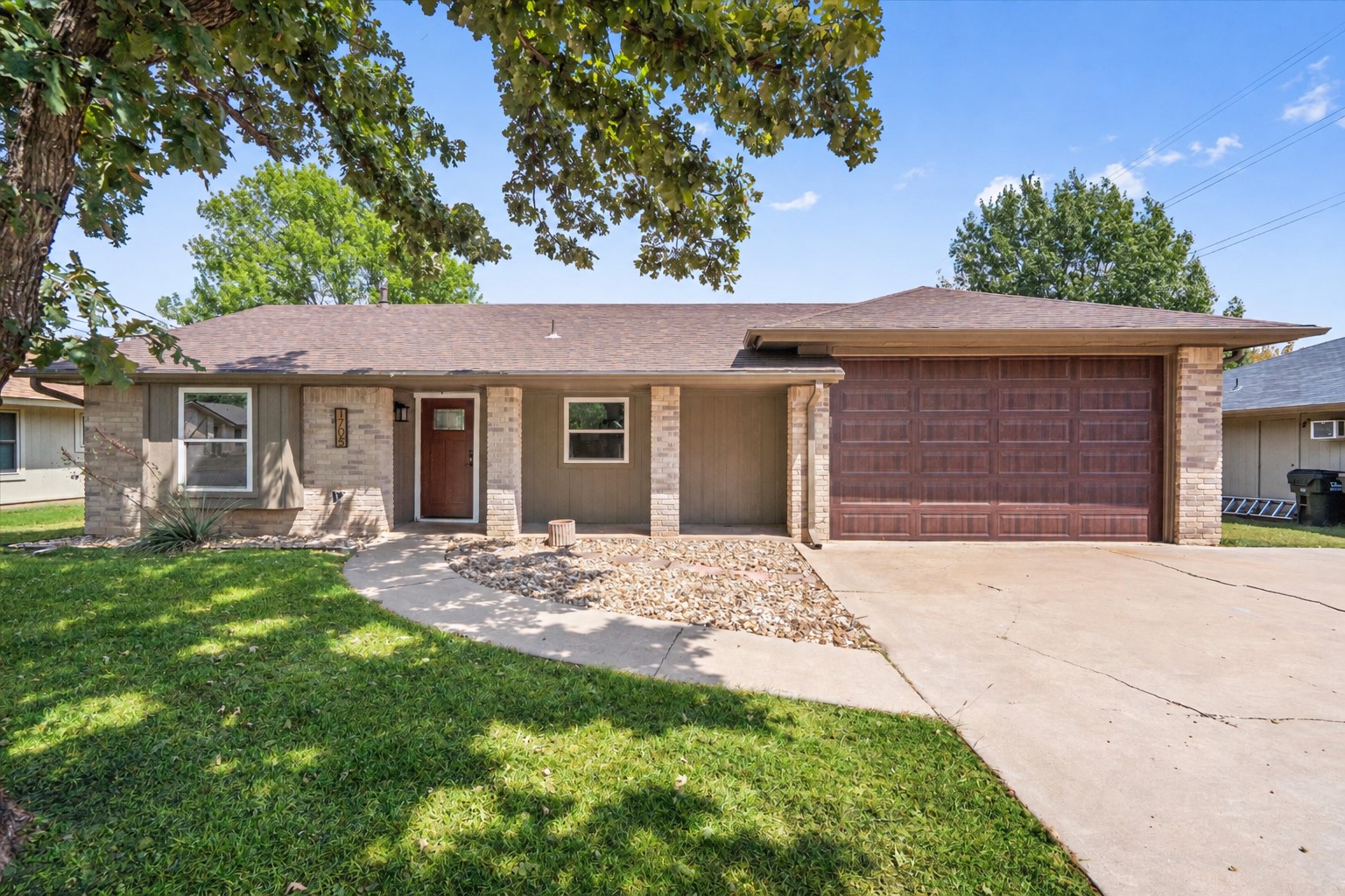 1705 Golden Vista Dr — photo