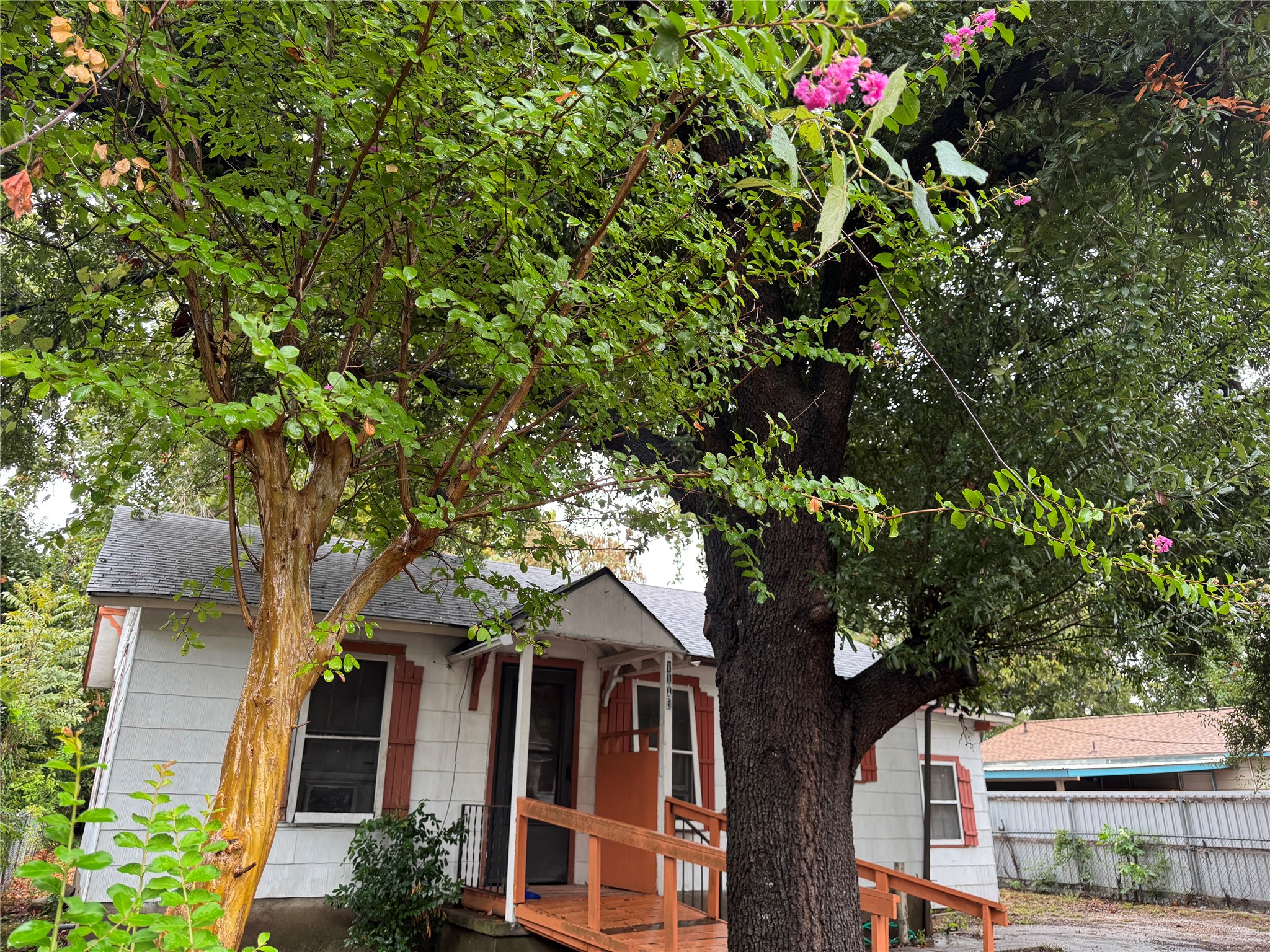 1115 Kirk Ave — photo