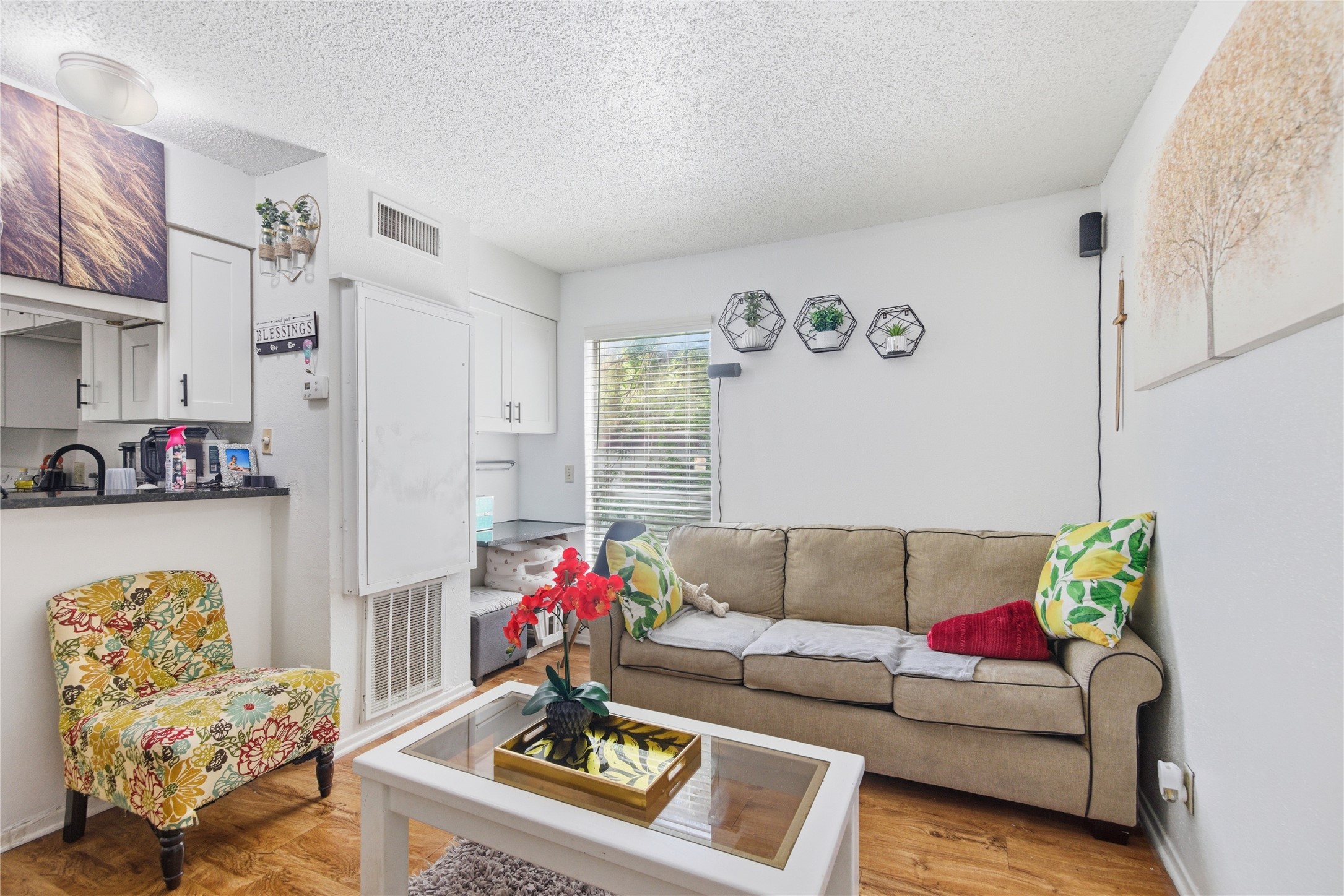 2801 Hemphill Park a201 — photo