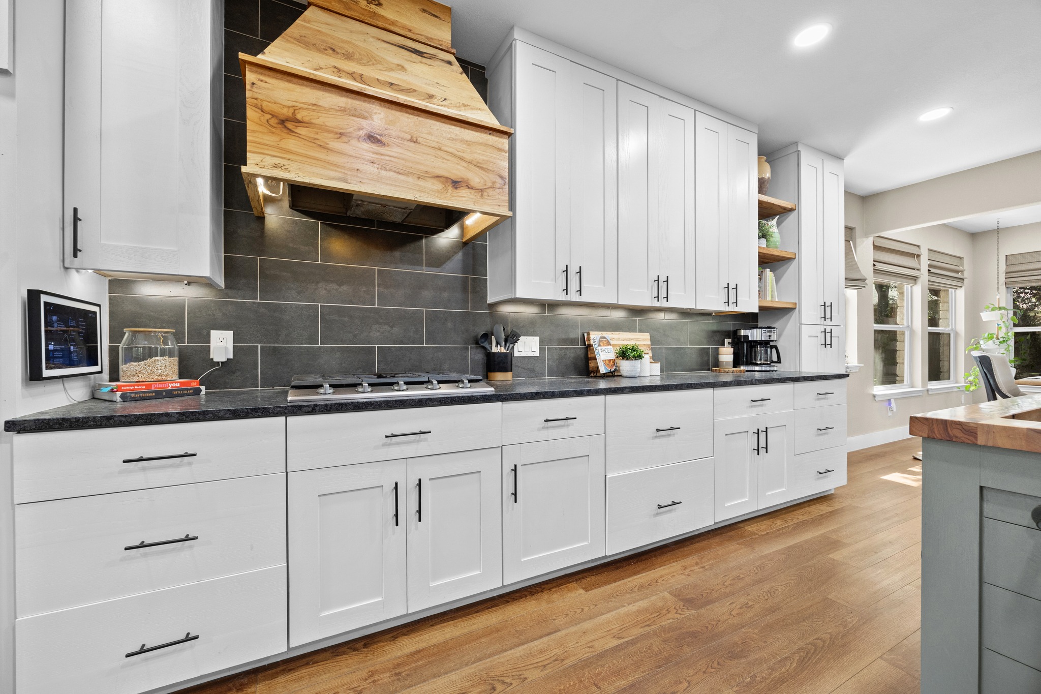 2587 Arbor Dr — photo