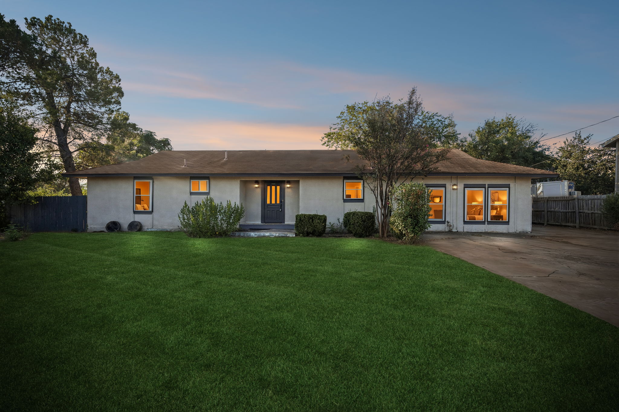 200 Seminole Rd — photo