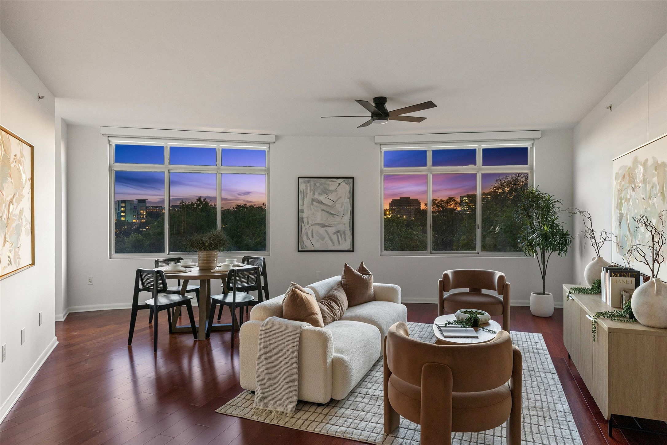 54 Rainey St 502 — photo