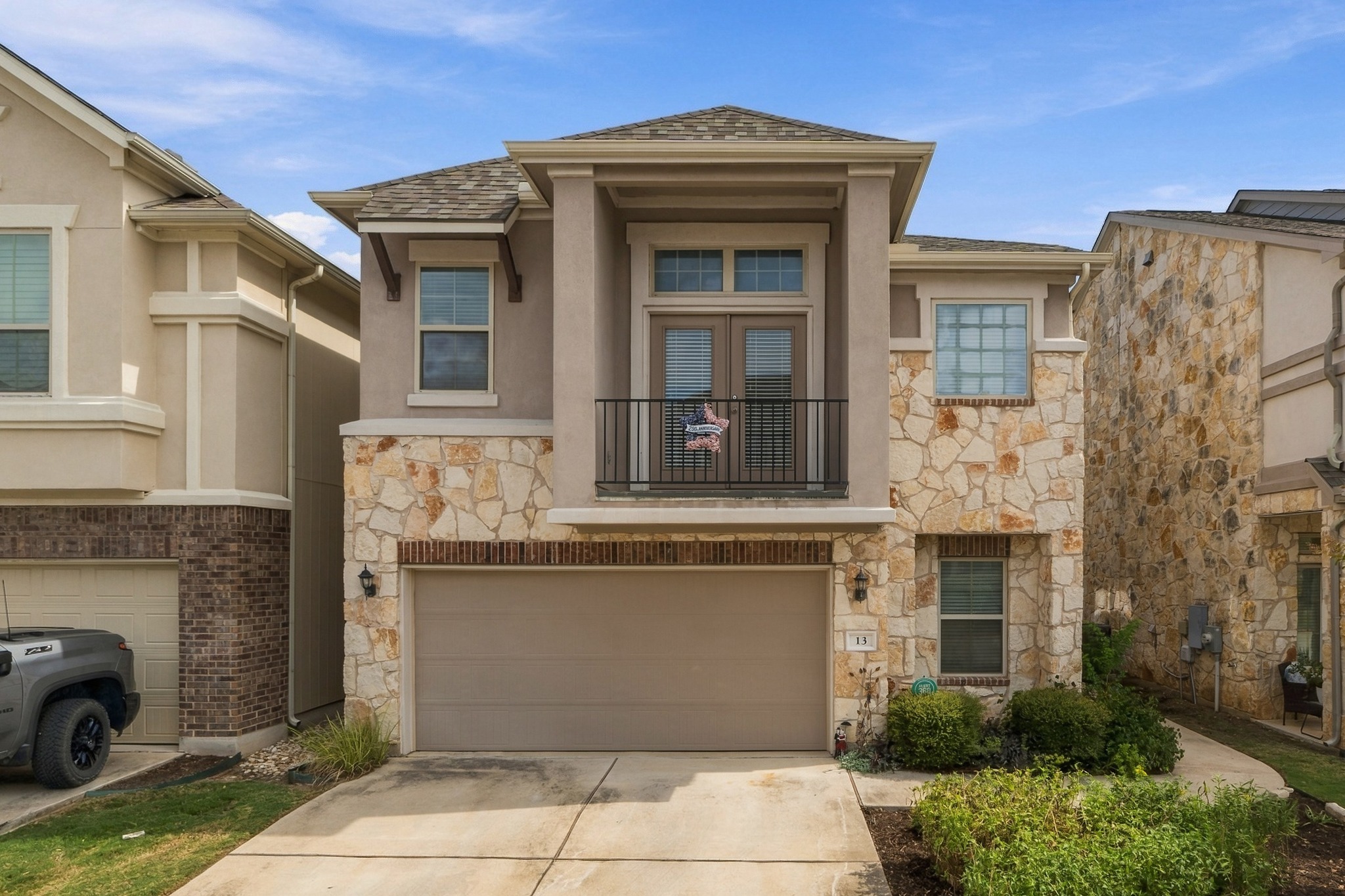2105 Town Centre Dr Unit 13 — photo