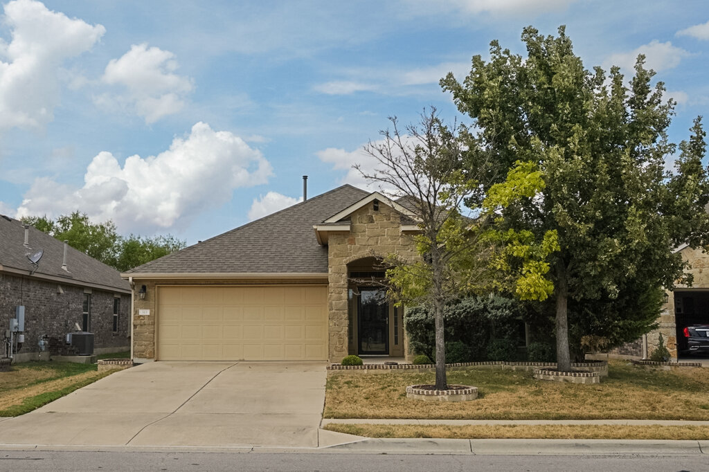 313 Longhorn Cavern Rd — photo