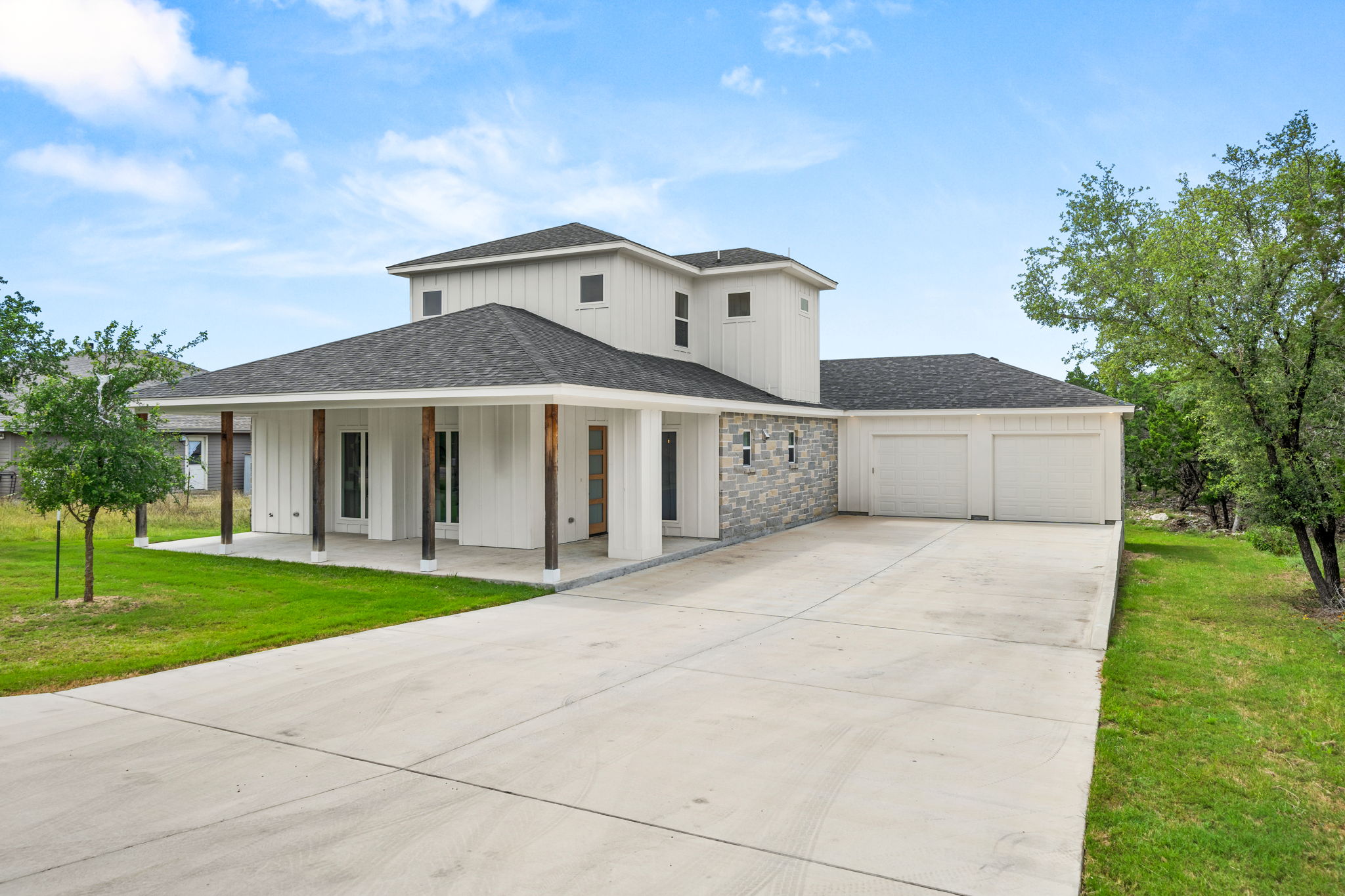 5164 Comanche Dr — photo