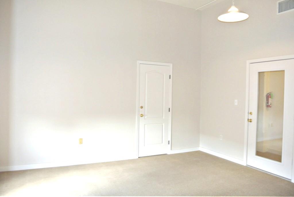 2 Depot Sq C — photo