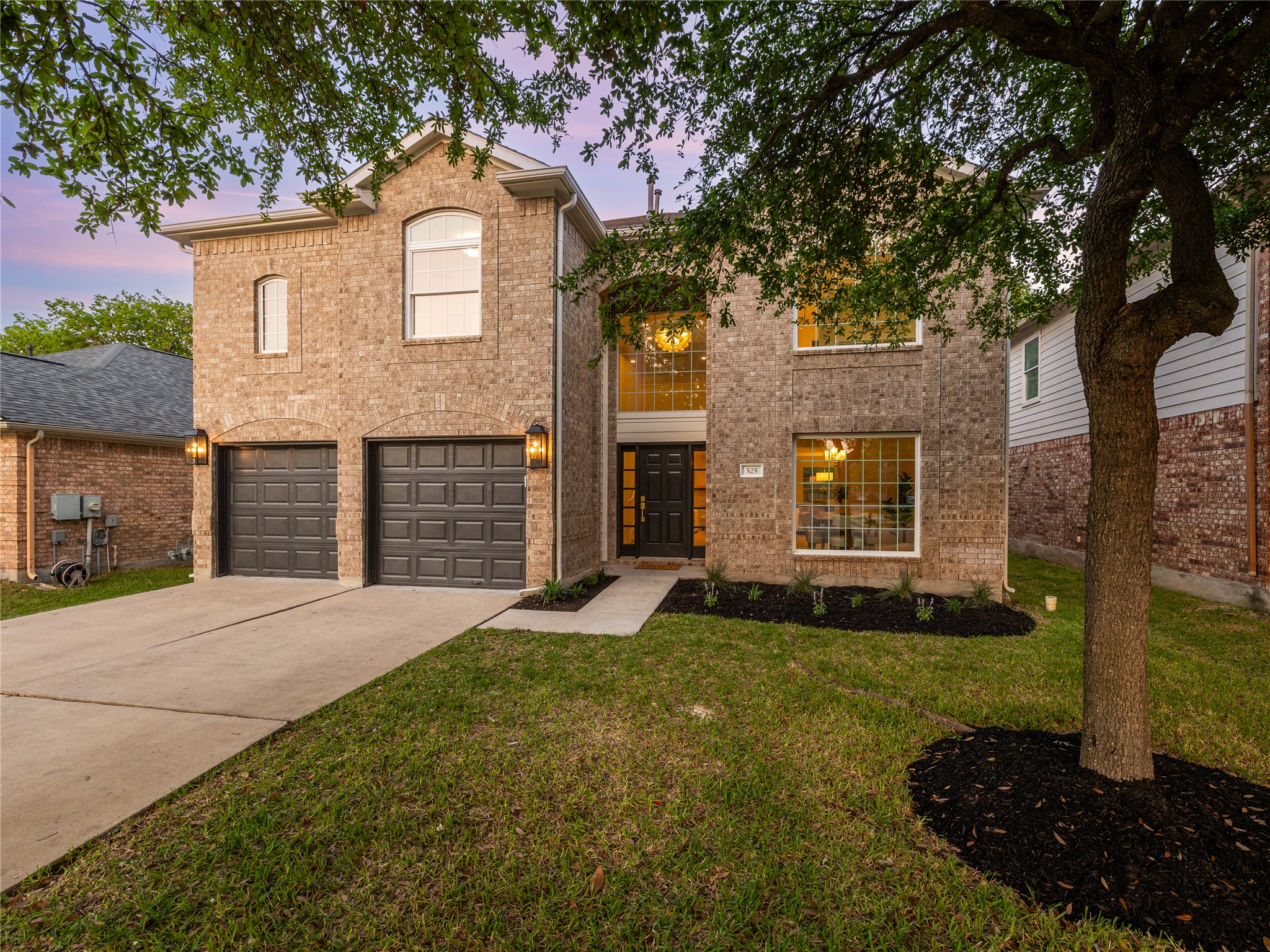 525 Golden Creek Dr — photo