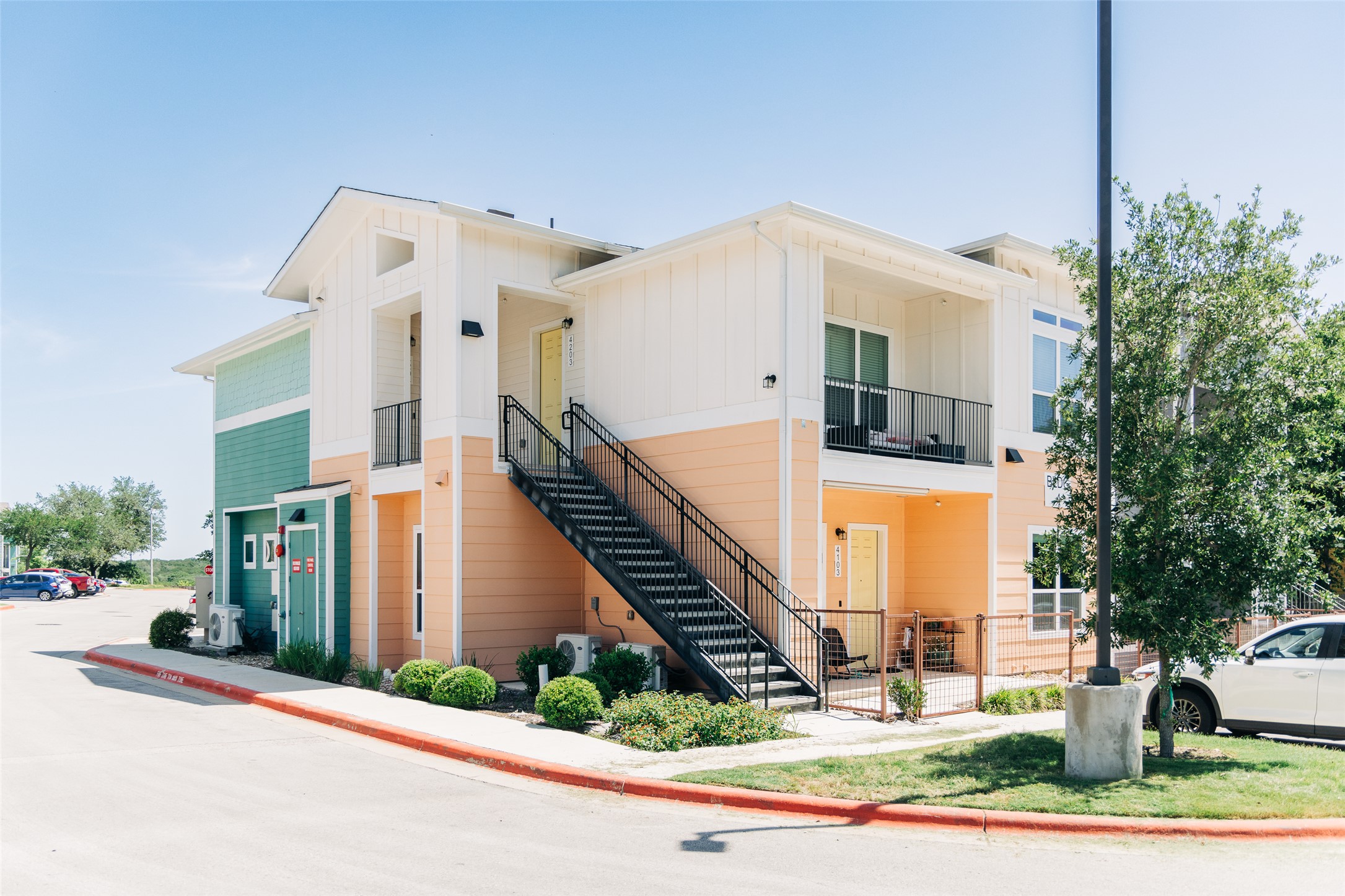 8601 W Gate Blvd 4203 — photo