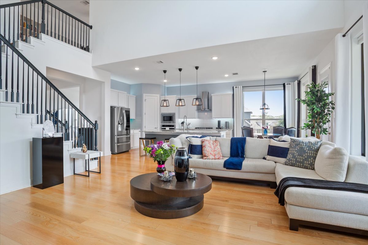 1106 Silent Oaks Dr — photo
