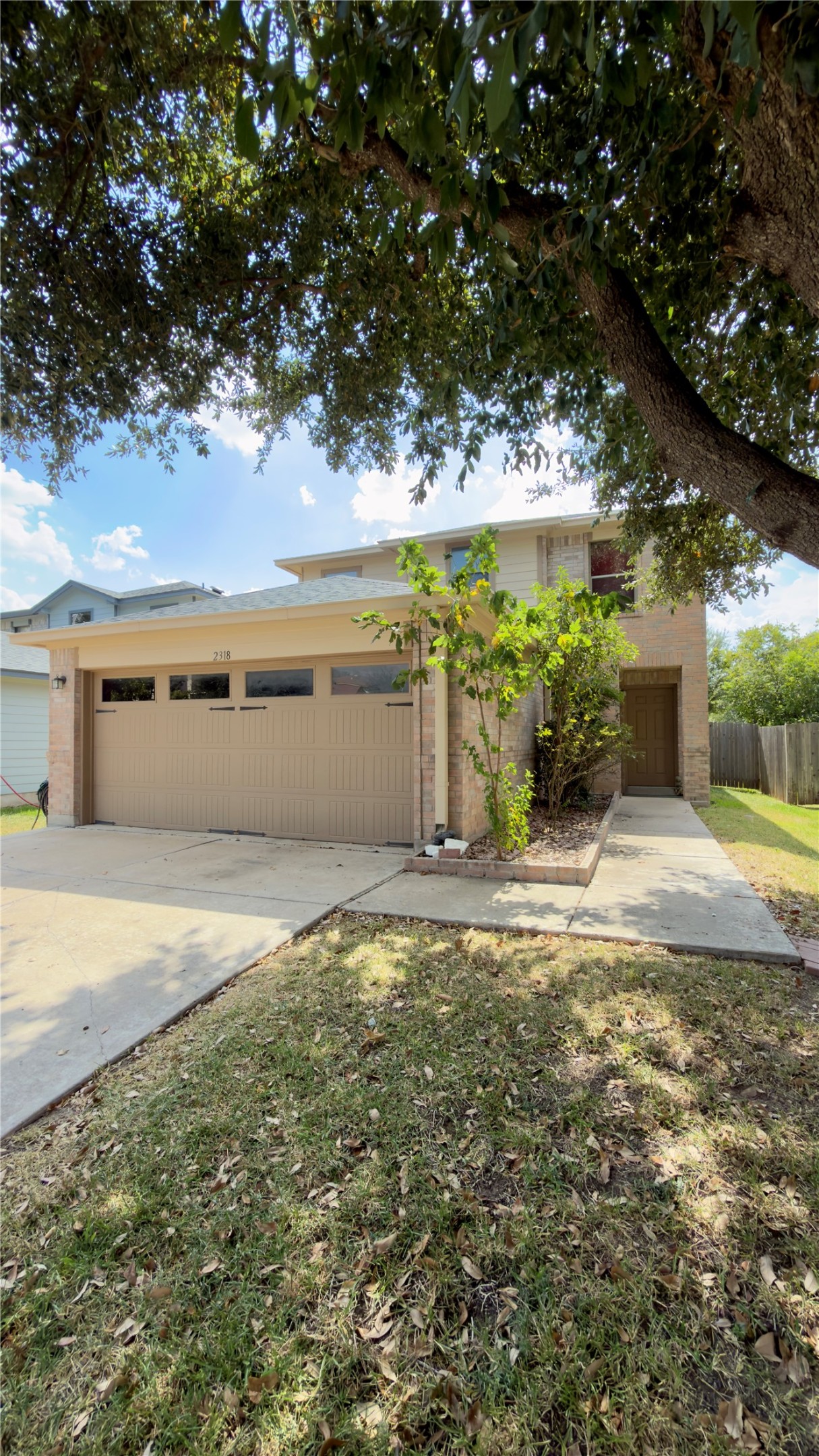 2318 McCook Dr — photo