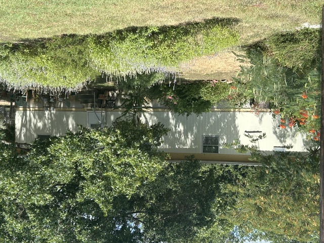 105 Elizabeth Dr — photo