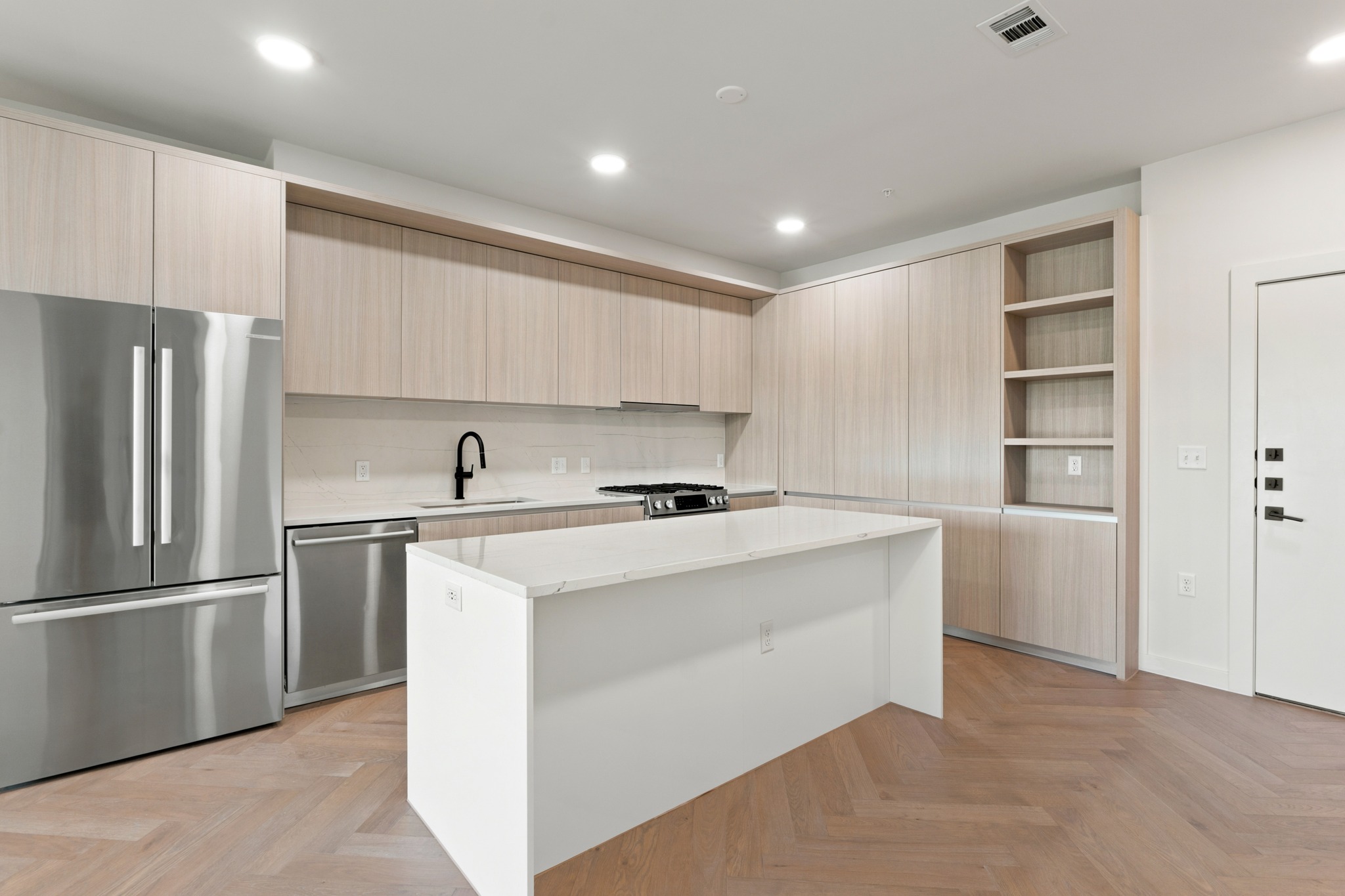 2209 S 1st St Unit 335 — photo