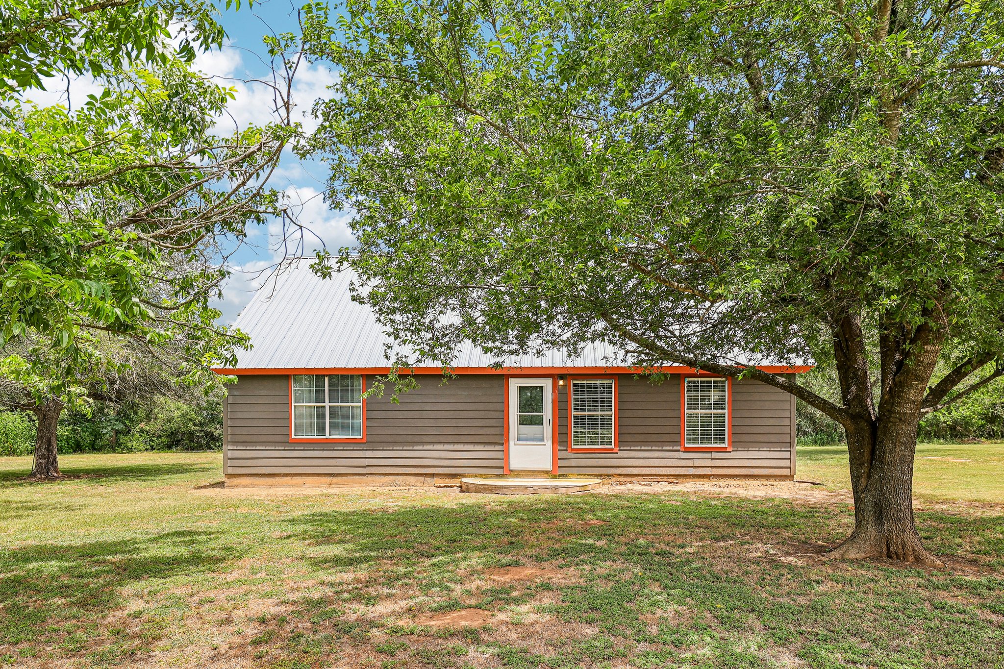 122 Dodd Preston Rd — photo