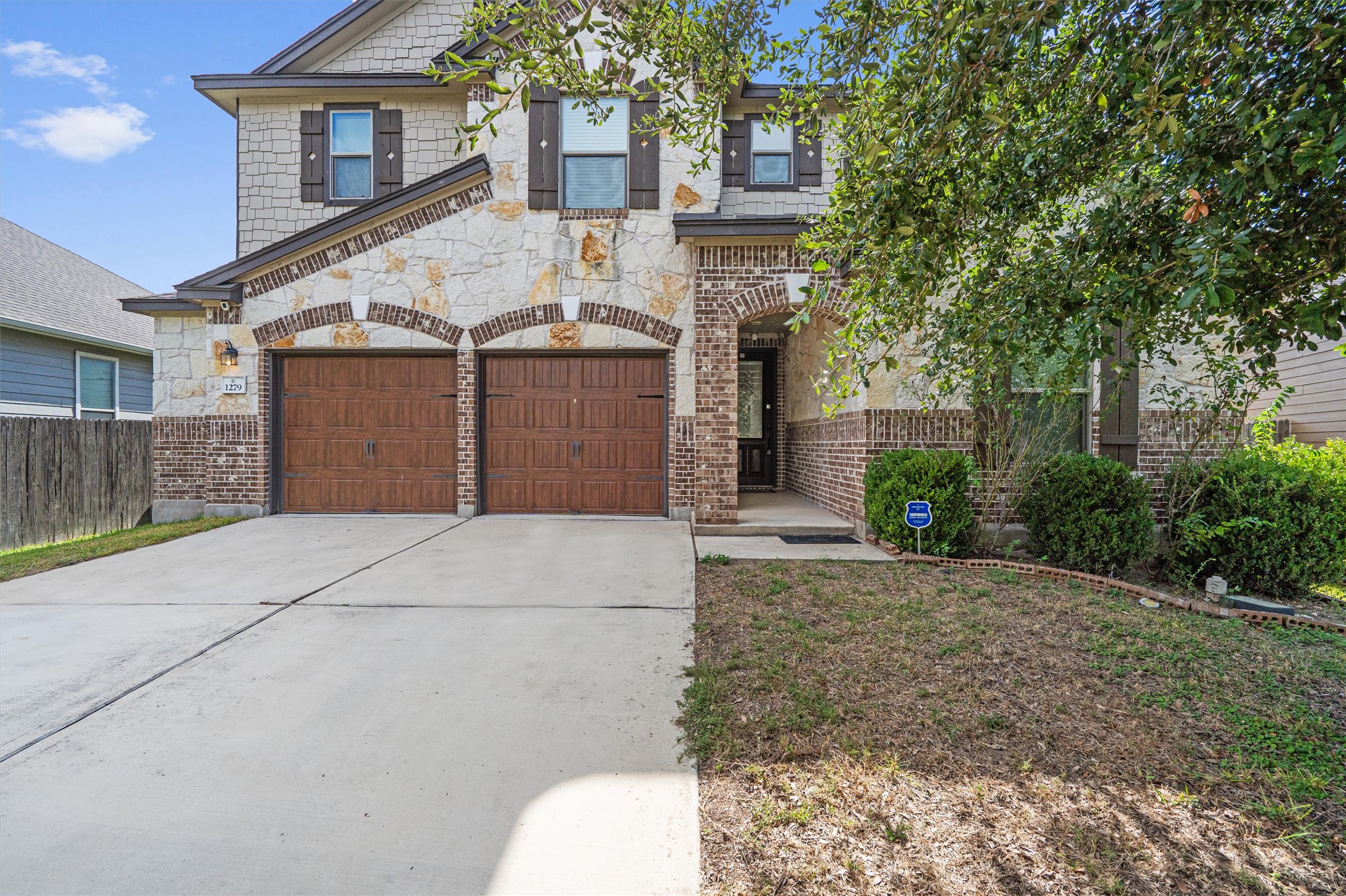 1279 Verna Brooks Way — photo